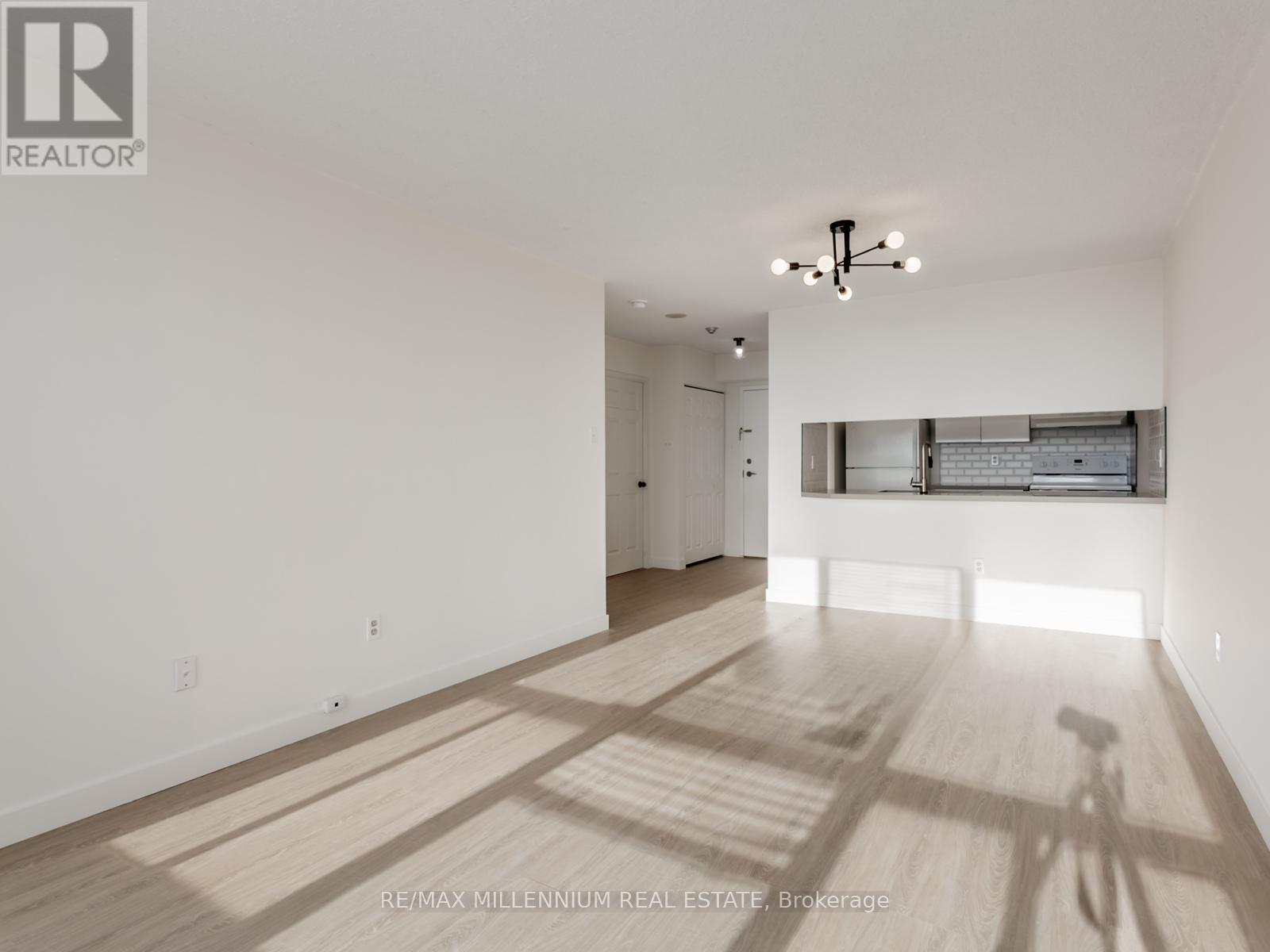 803 - 12 Laurelcrest Street, Brampton, Ontario  L6S 5Y4 - Photo 18 - W12651712