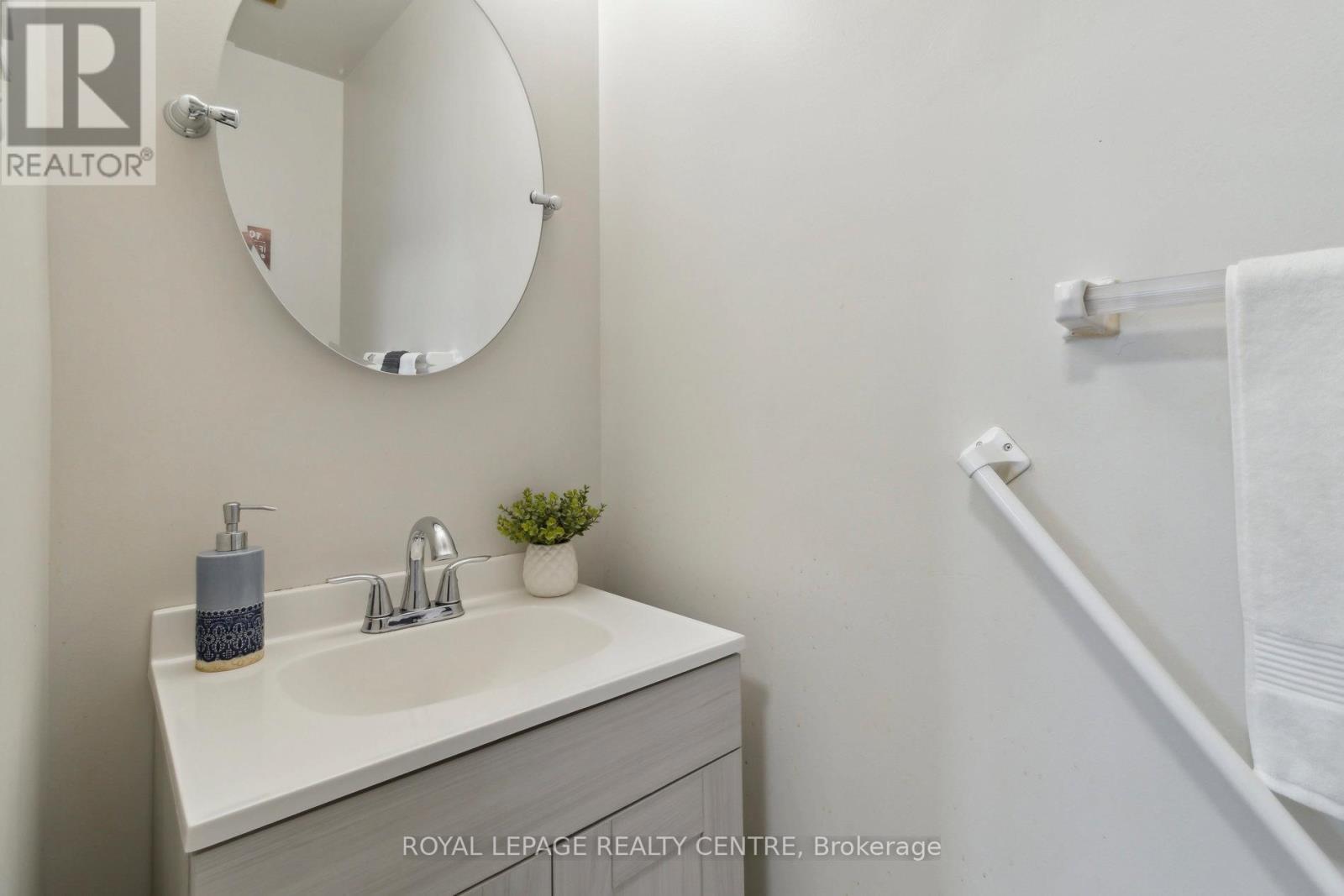 214 - 2001 Bonnymede Drive, Mississauga, Ontario  L5J 4H8 - Photo 16 - W12651738