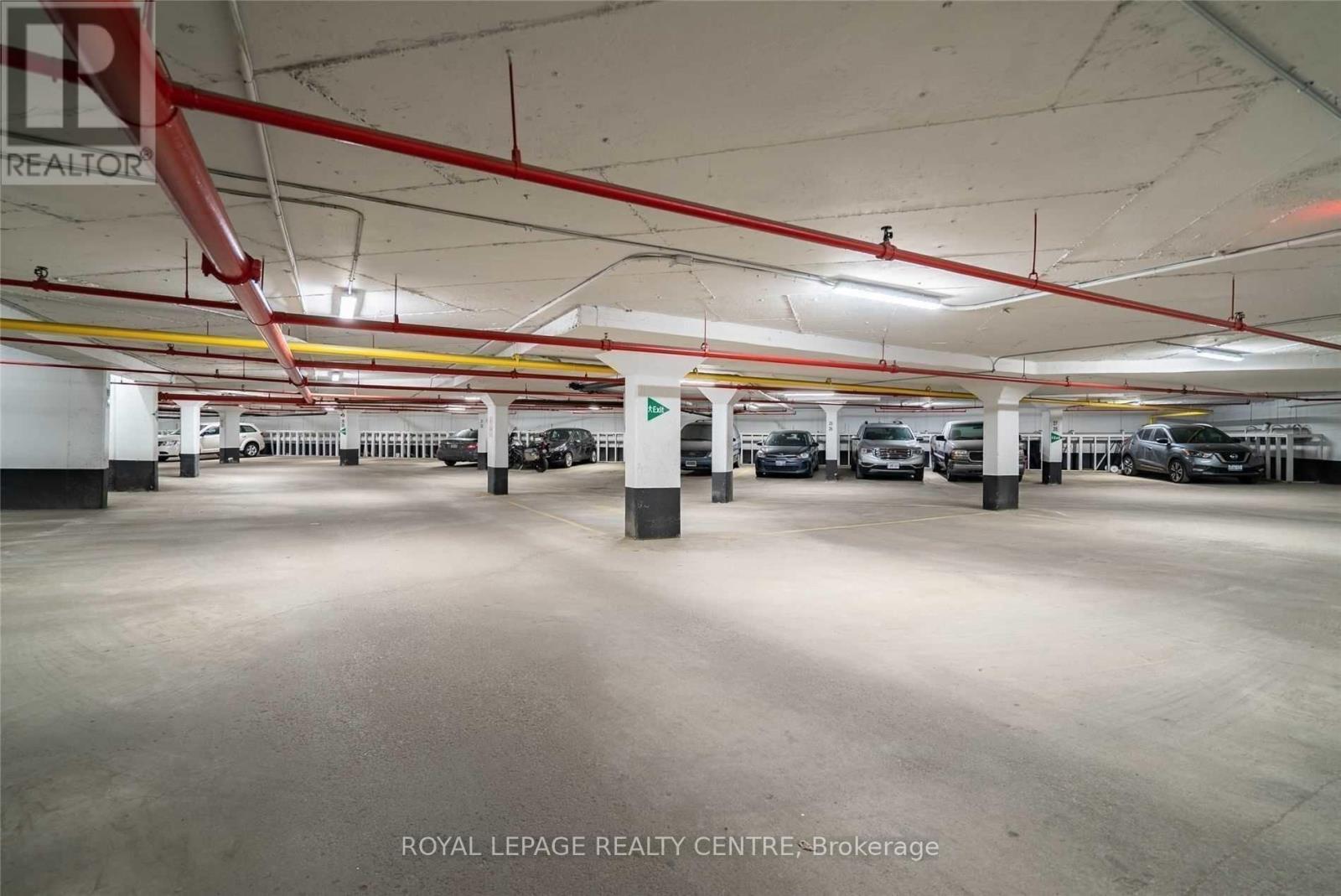 214 - 2001 Bonnymede Drive, Mississauga, Ontario  L5J 4H8 - Photo 33 - W12651738