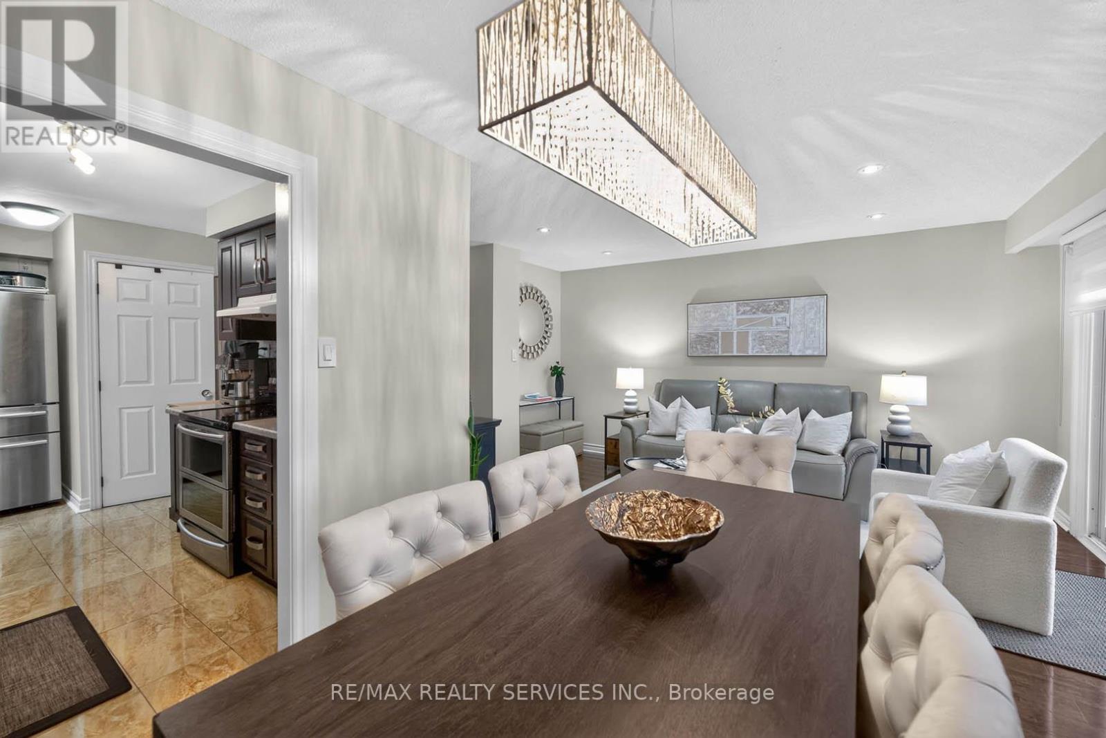 85 Bruce Beer Drive, Brampton, Ontario  L6V 2Z7 - Photo 11 - W12651744