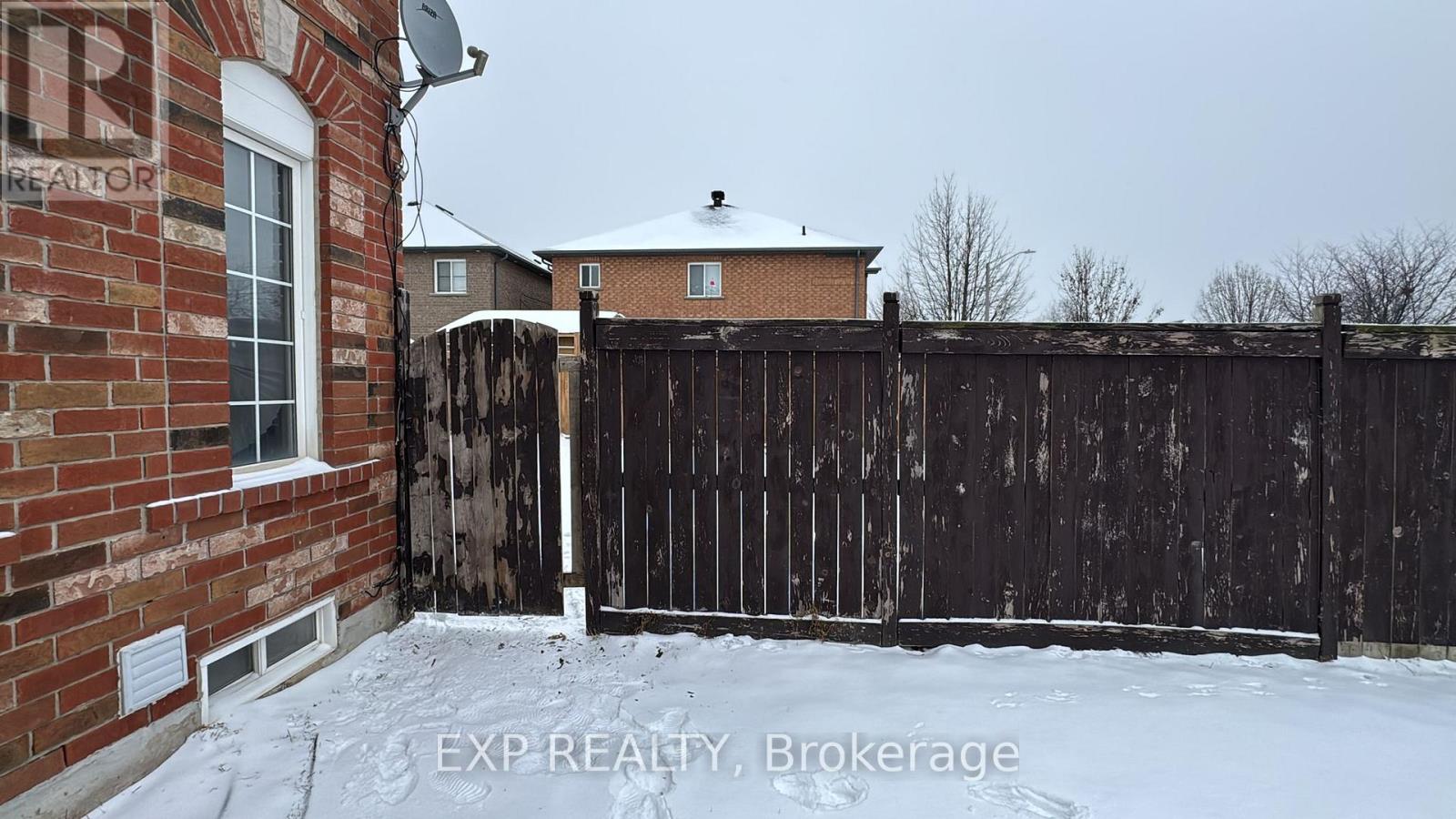 Main - 127 Worthington Avenue, Brampton, Ontario  L7A 3H3 - Photo 12 - W12651756