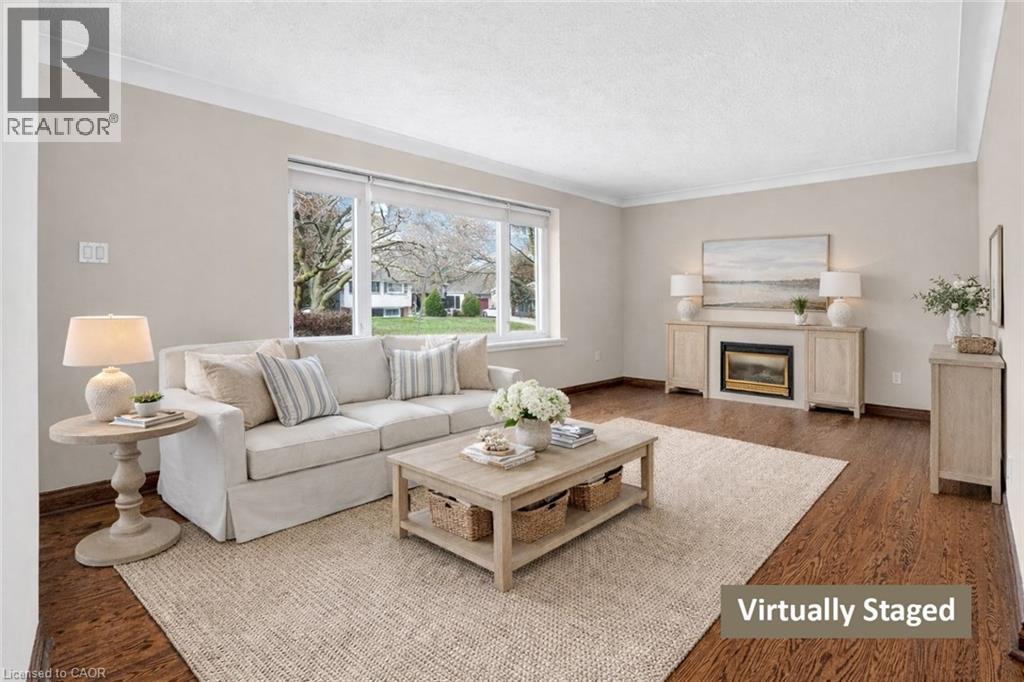 5 Brentwood Road, Grimsby, Ontario  L3M 3V5 - Photo 2 - 40794469