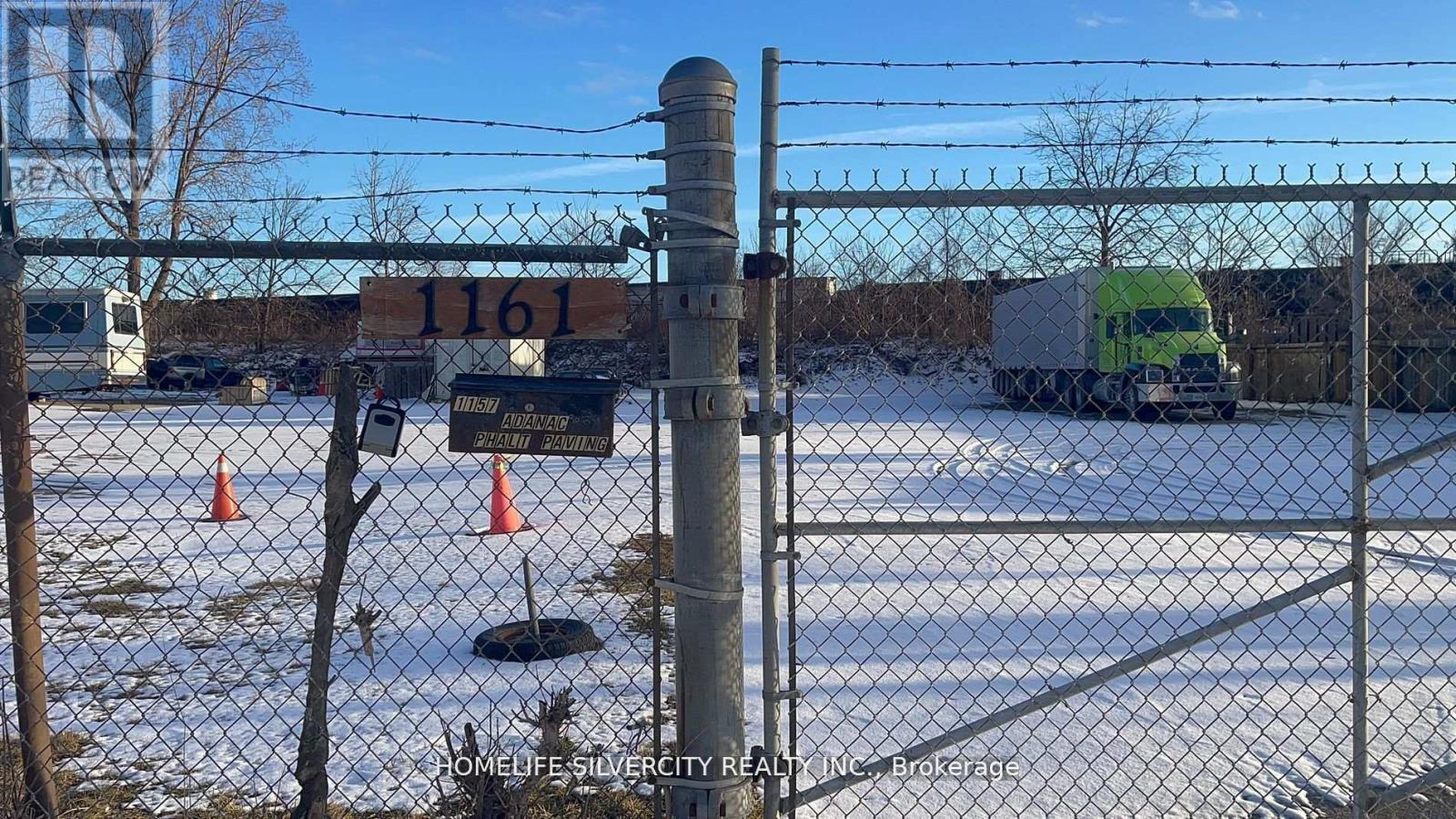 1161 Brydges Street S, London East, Ontario  N5W 2B5 - Photo 6 - X12651760