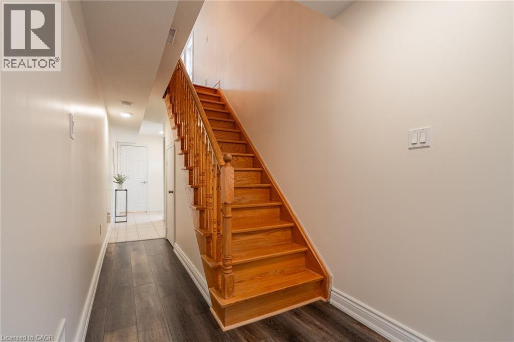 38 Archibald Mews, Toronto, Ontario  M1P 0A4 - Photo 5 - 40791791