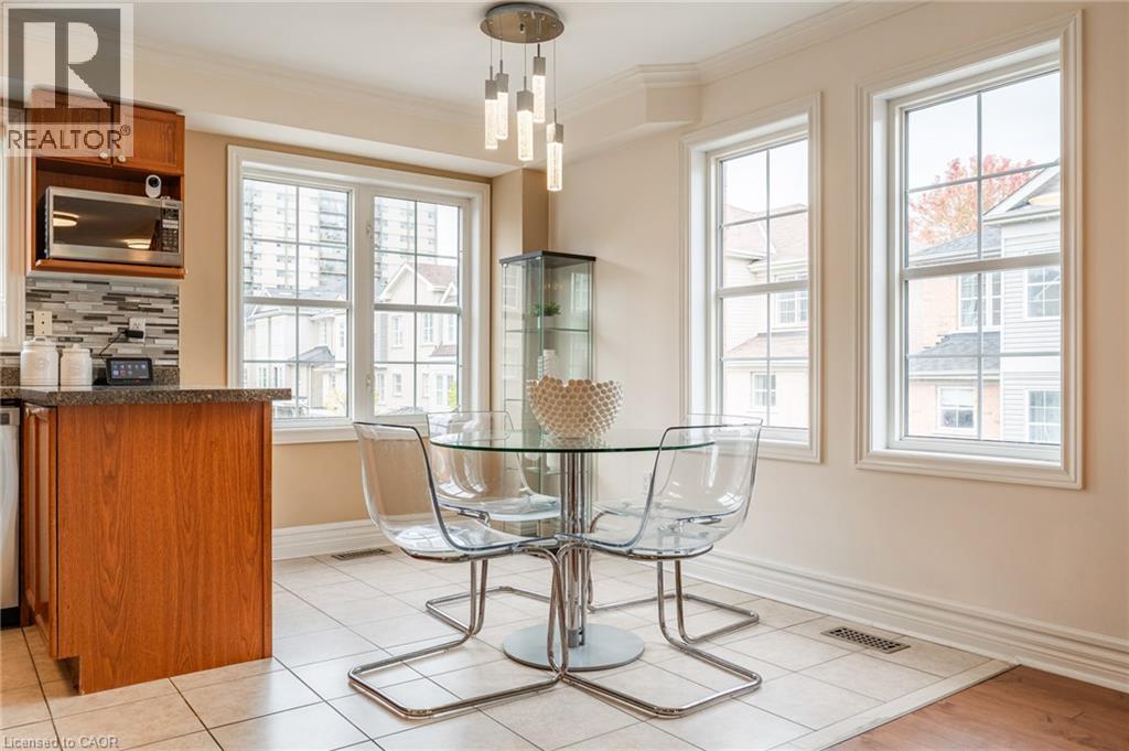 38 Archibald Mews, Toronto, Ontario  M1P 0A4 - Photo 8 - 40791791