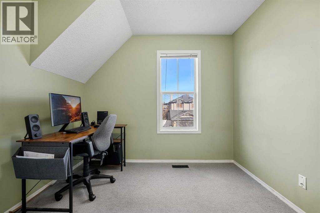 141 Tuscany Valley Green, Calgary, Alberta  T3L 2K4 - Photo 12 - A2267152