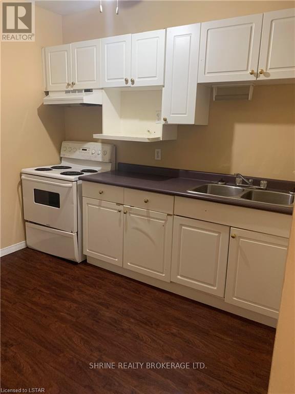 215 Thurman Circle, London East, Ontario  N5V 4Z2 - Photo 4 - X12651792