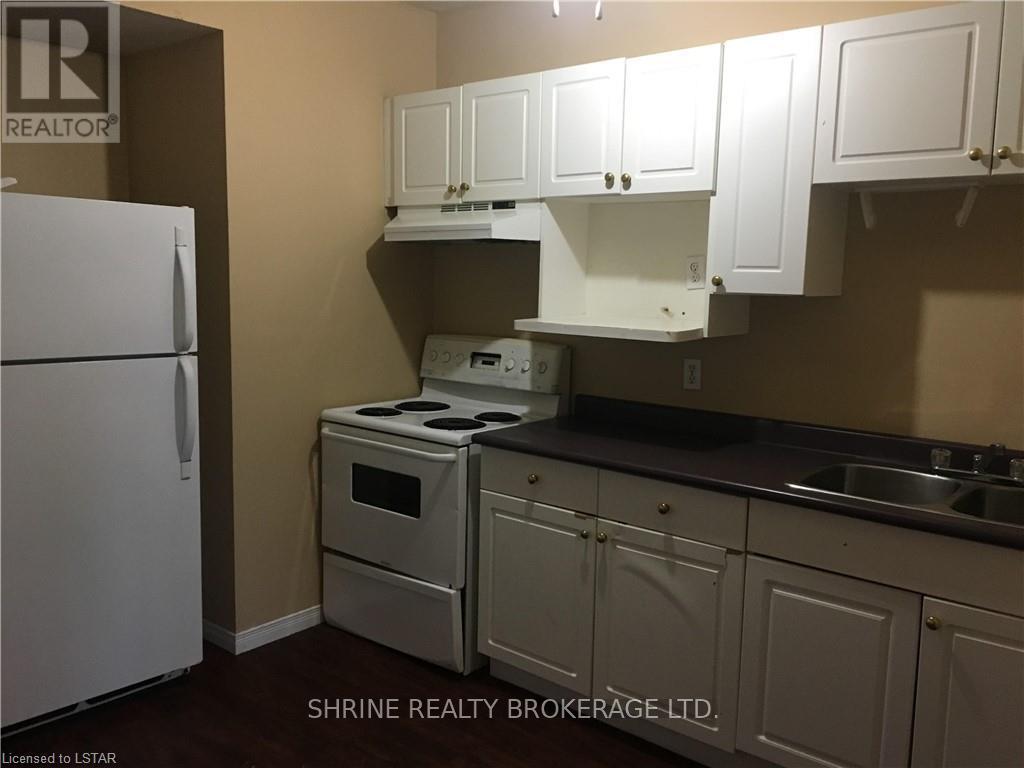 215 Thurman Circle, London East, Ontario  N5V 4Z2 - Photo 9 - X12651792