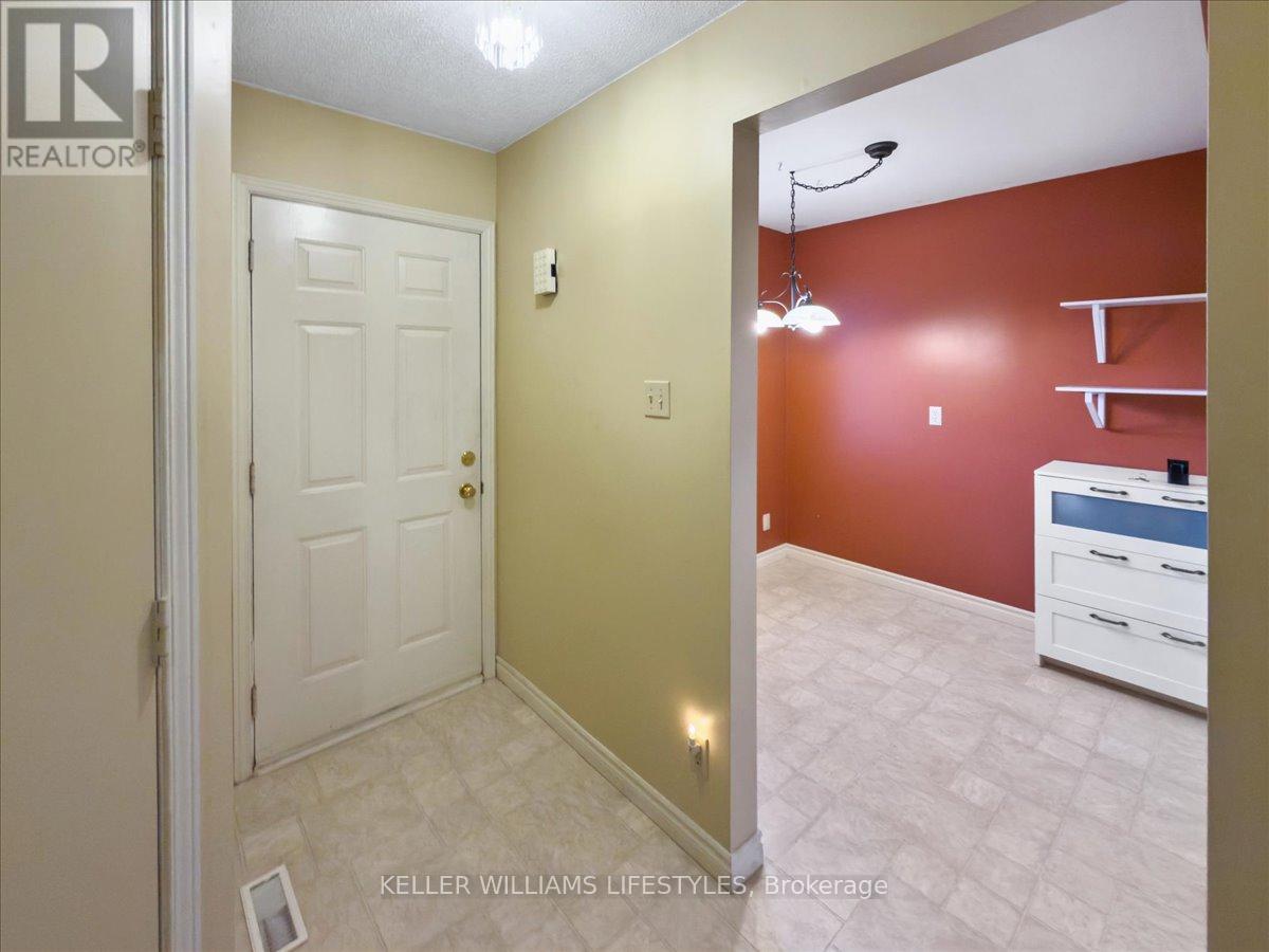 26 - 1845 Aldersbrook Road, London North, Ontario  N6G 4V9 - Photo 6 - X12651796