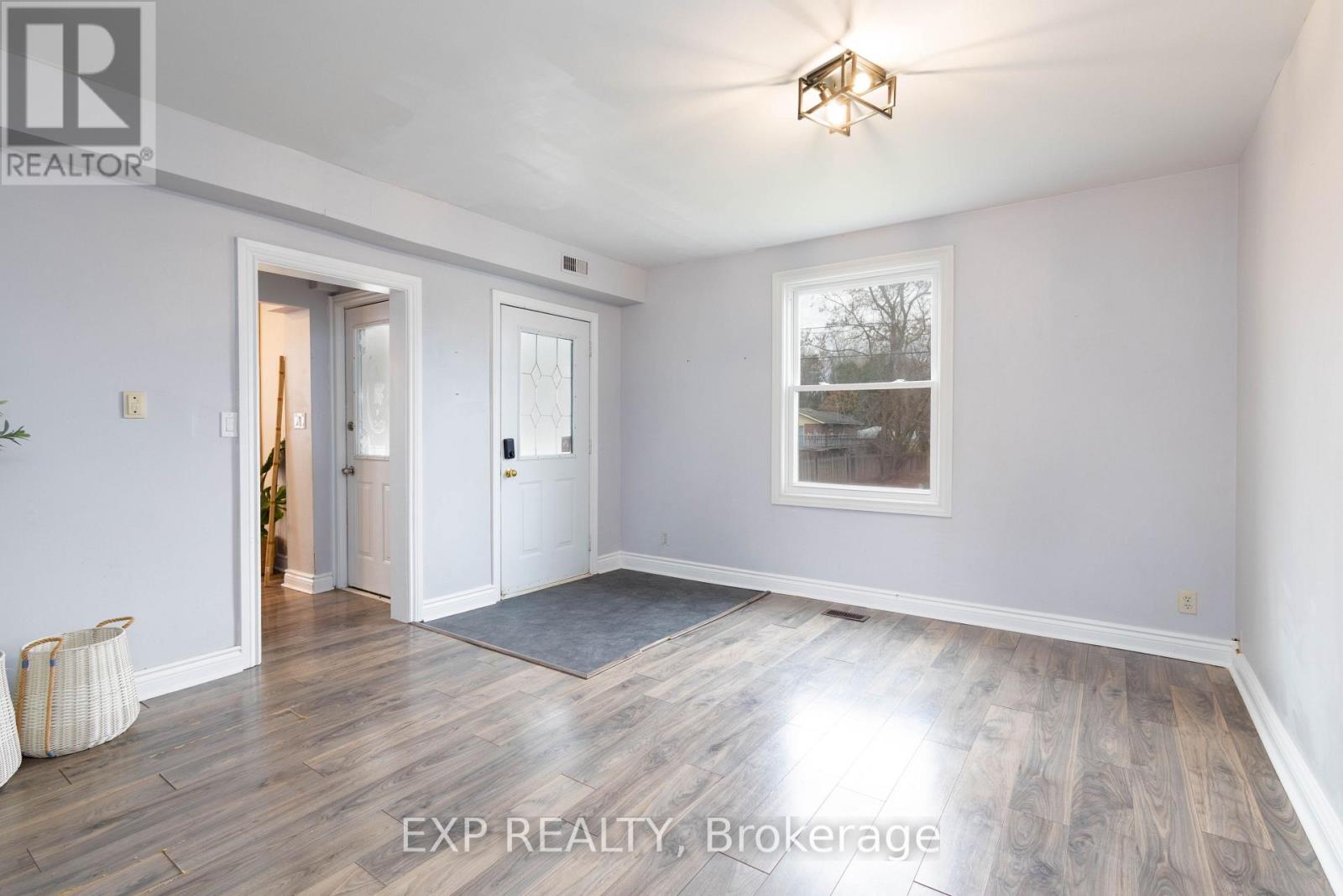 21023 Dalton Road, Georgina, Ontario  L0E 1L0 - Photo 8 - N12651340