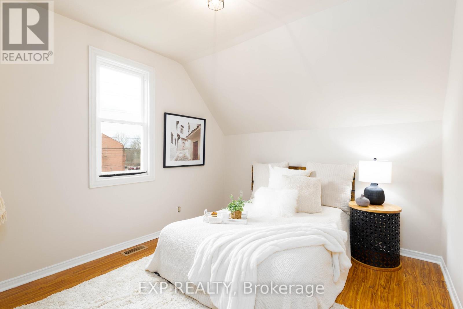 21023 Dalton Road, Georgina, Ontario  L0E 1L0 - Photo 20 - N12651340