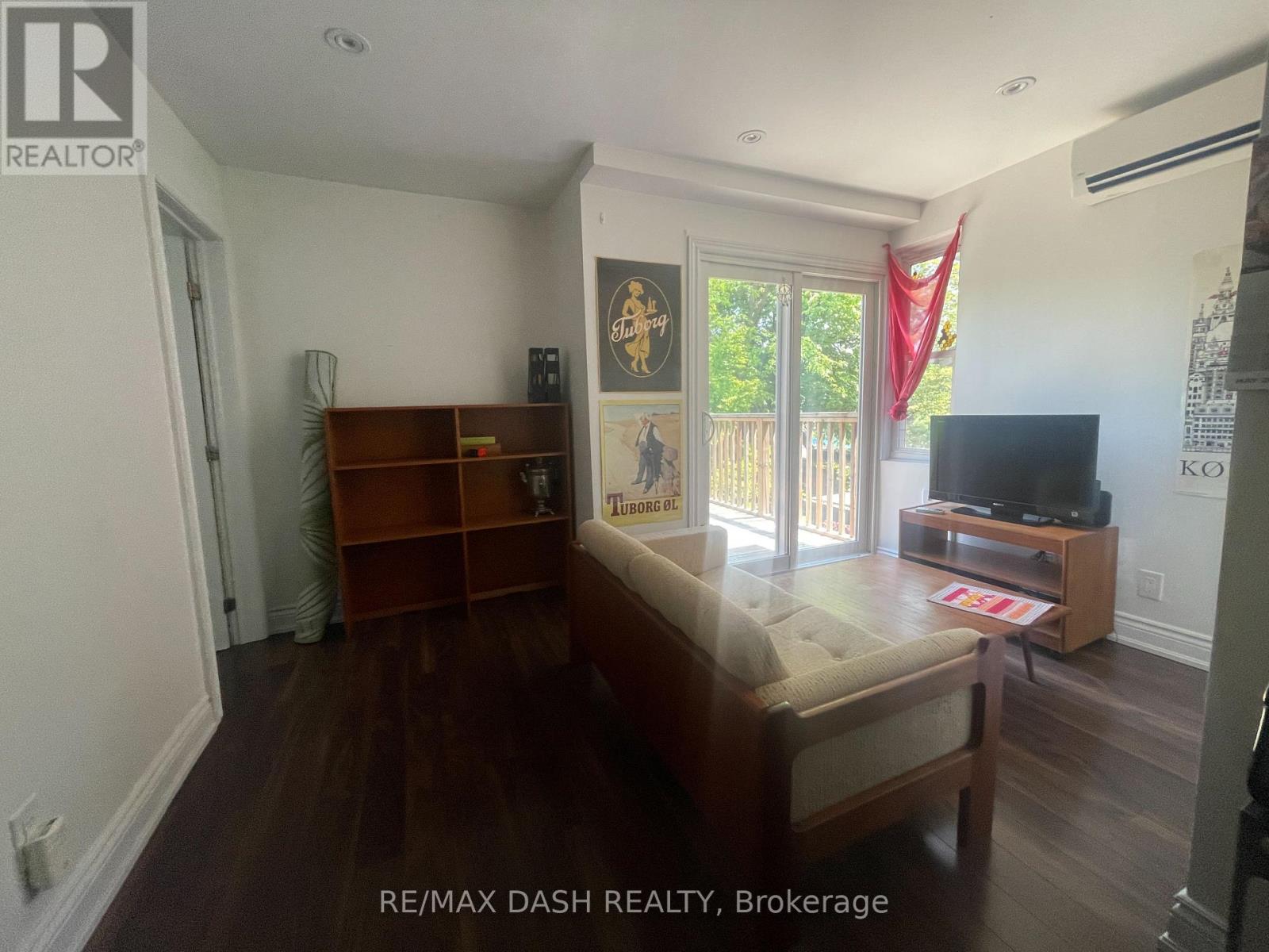 202 - 141 Admiral Road, Toronto, Ontario  M5R 2L7 - Photo 2 - C12651790
