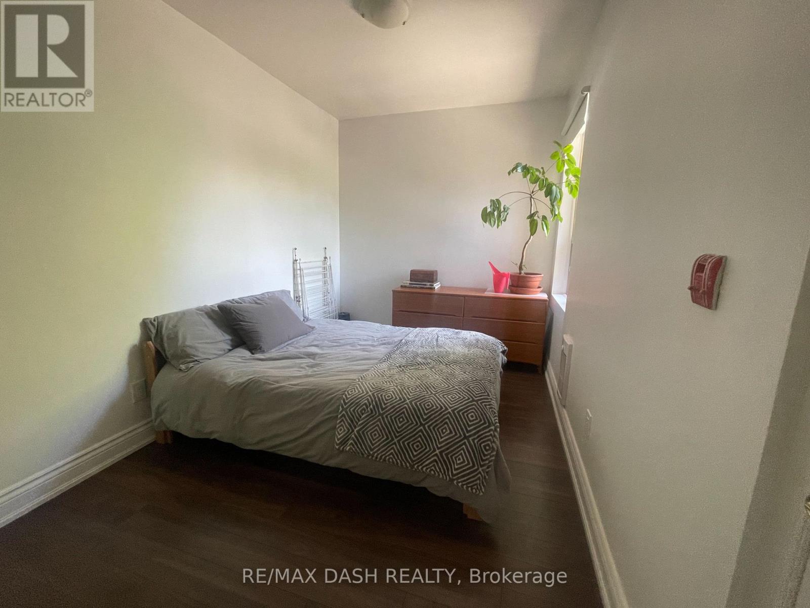 202 - 141 Admiral Road, Toronto, Ontario  M5R 2L7 - Photo 6 - C12651790