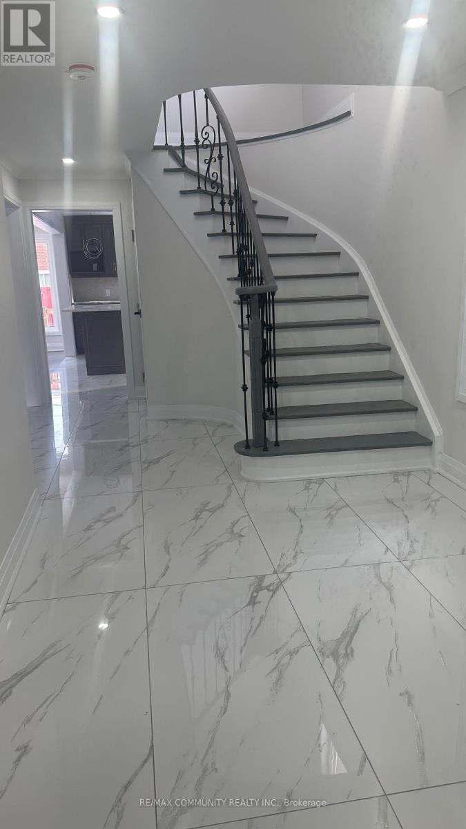 67 Conley Street, Vaughan, Ontario  L4J 2X4 - Photo 9 - N12651786