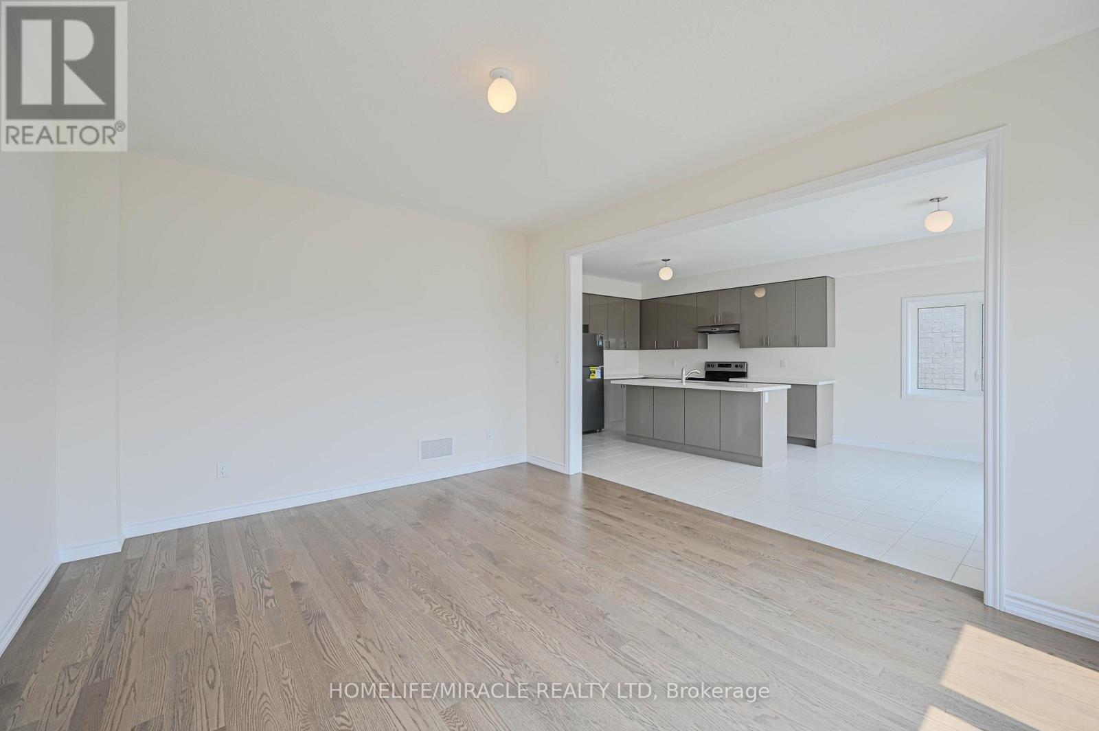 1155 Cole Street, Innisfil, Ontario  L9S 0R3 - Photo 9 - N12651798