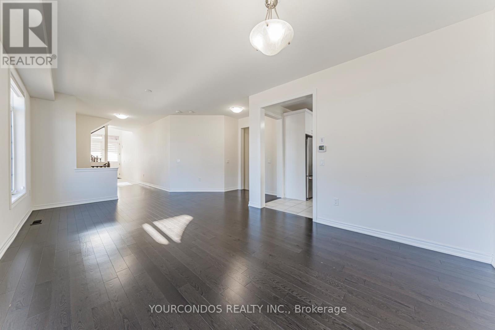 100 Beckett Avenue, East Gwillimbury, Ontario  L9N 0S7 - Photo 11 - N12650316