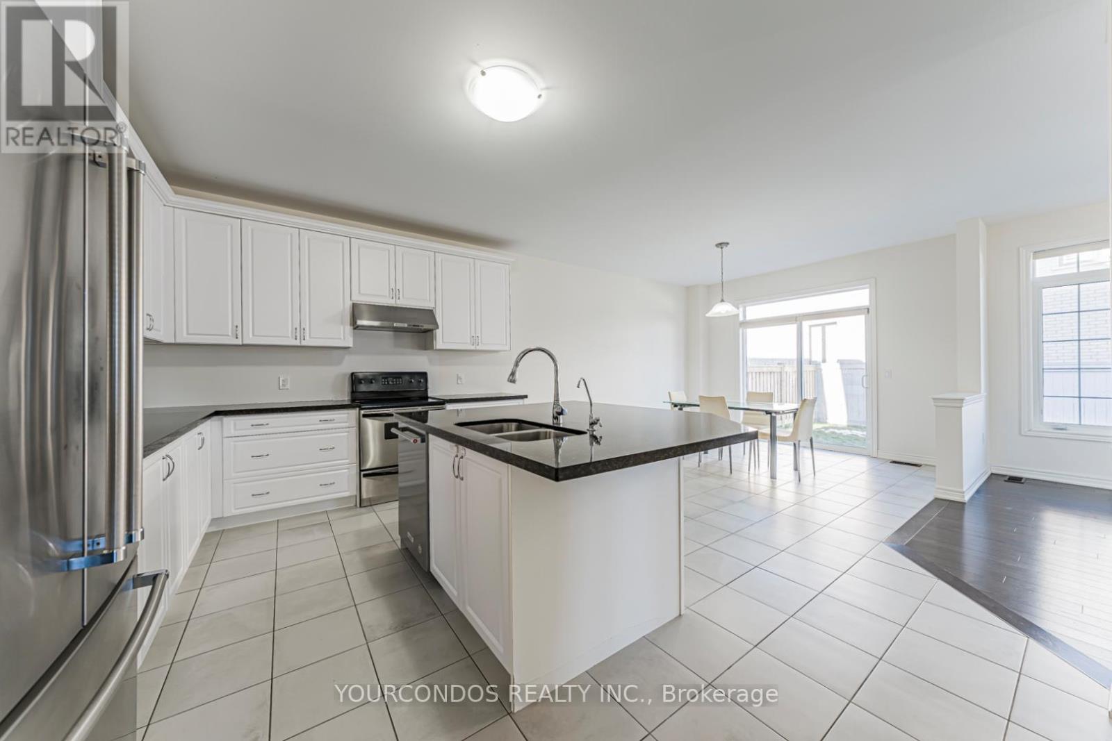 100 Beckett Avenue, East Gwillimbury, Ontario  L9N 0S7 - Photo 15 - N12650316