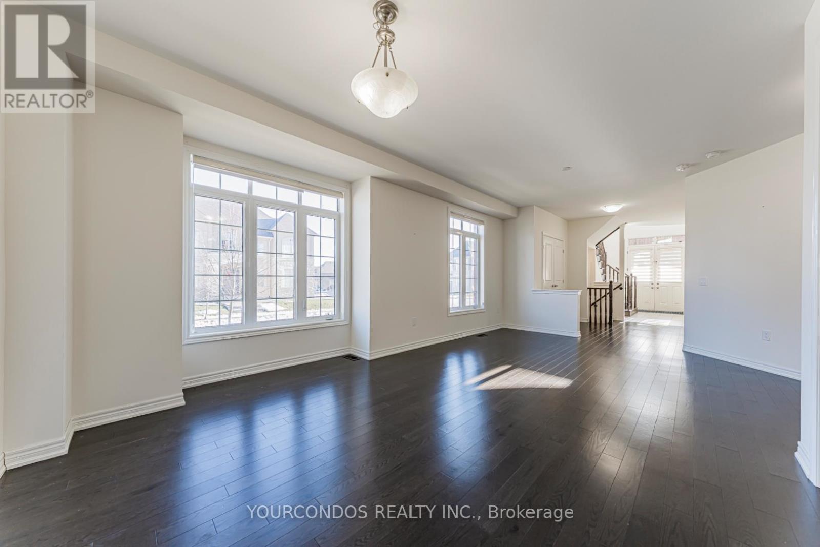 100 Beckett Avenue, East Gwillimbury, Ontario  L9N 0S7 - Photo 12 - N12650316