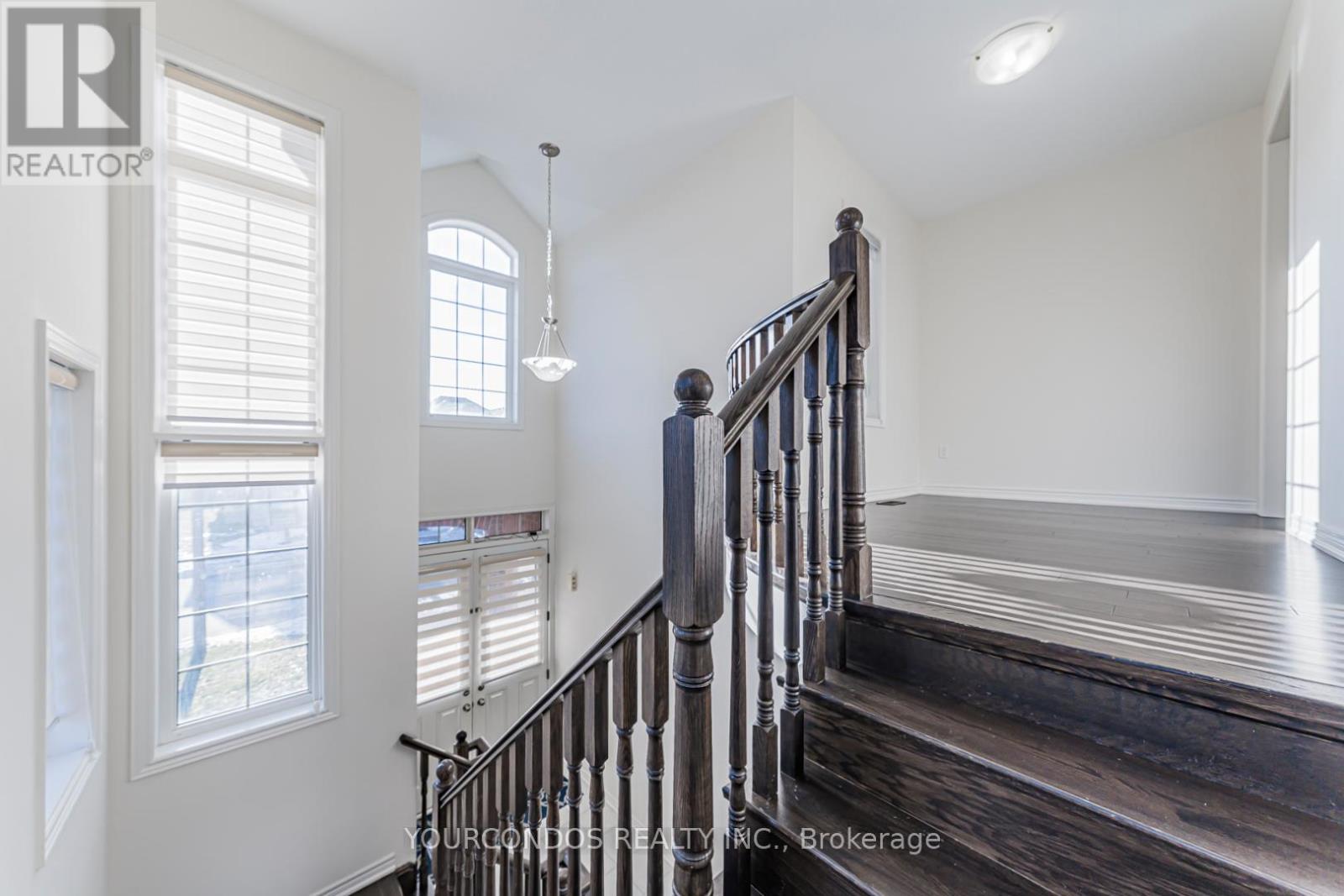 100 Beckett Avenue, East Gwillimbury, Ontario  L9N 0S7 - Photo 26 - N12650316