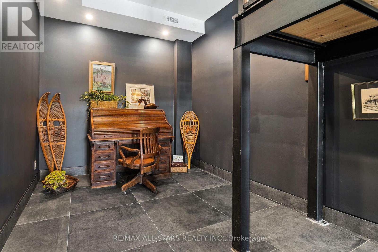 2a - 61 Colborne Street, Kawartha Lakes (Fenelon Falls), Ontario  K0M 1N0 - Photo 21 - X12651828