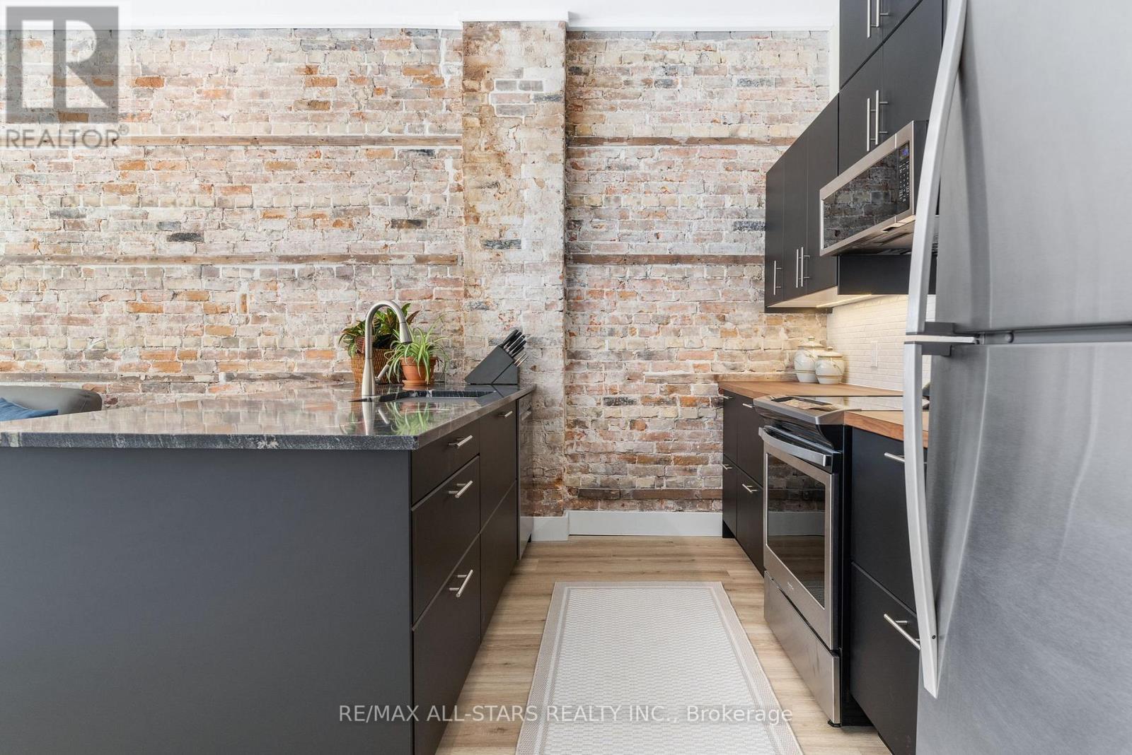 2a - 61 Colborne Street, Kawartha Lakes (Fenelon Falls), Ontario  K0M 1N0 - Photo 3 - X12651828