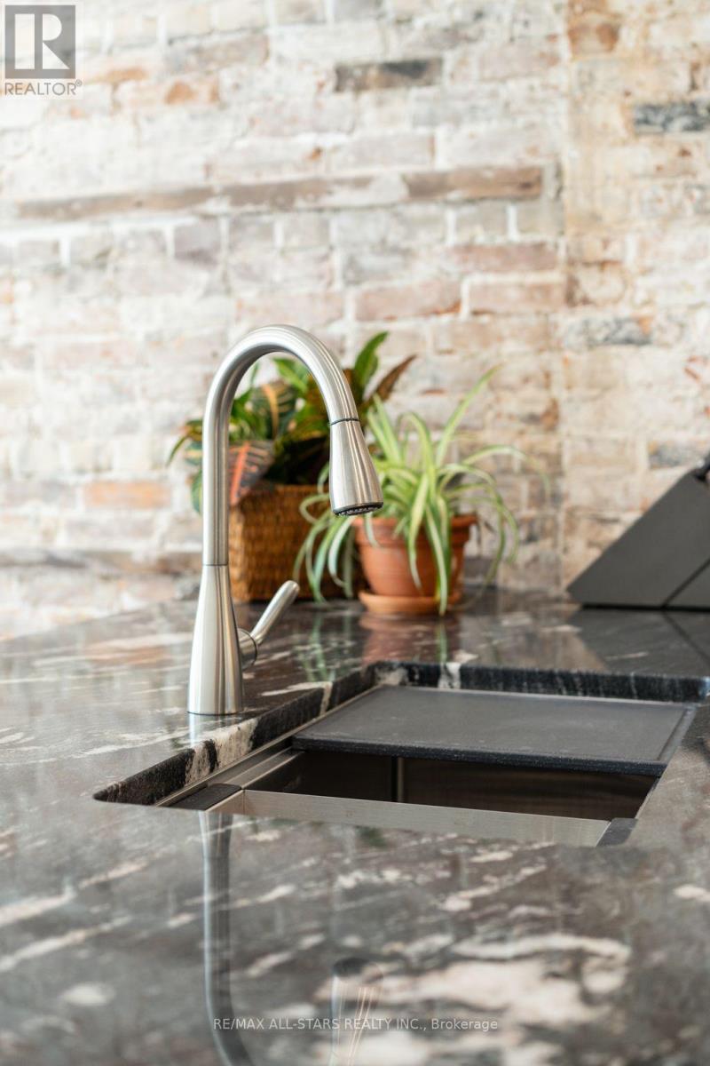 2a - 61 Colborne Street, Kawartha Lakes (Fenelon Falls), Ontario  K0M 1N0 - Photo 4 - X12651828