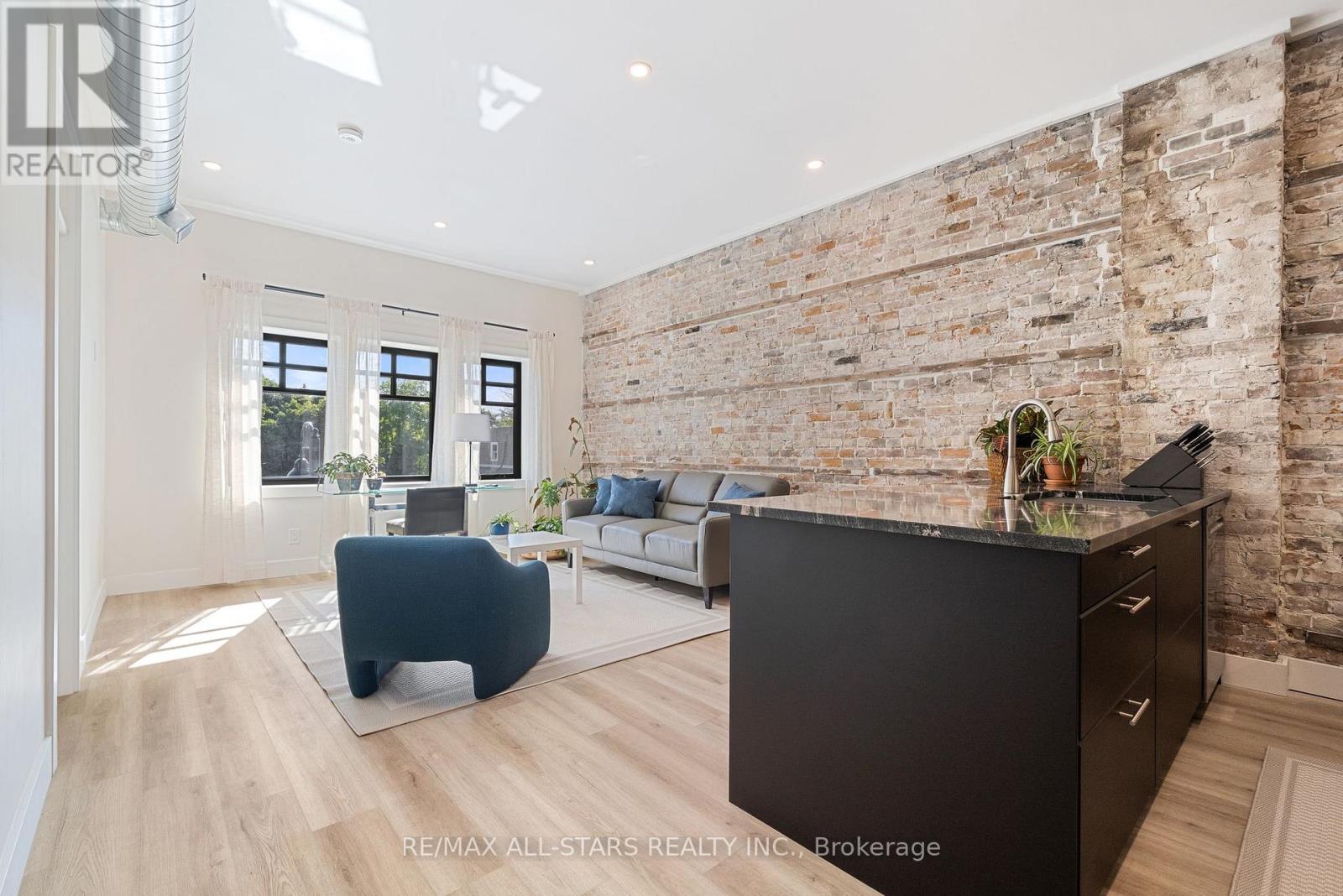 2a - 61 Colborne Street, Kawartha Lakes (Fenelon Falls), Ontario  K0M 1N0 - Photo 7 - X12651828