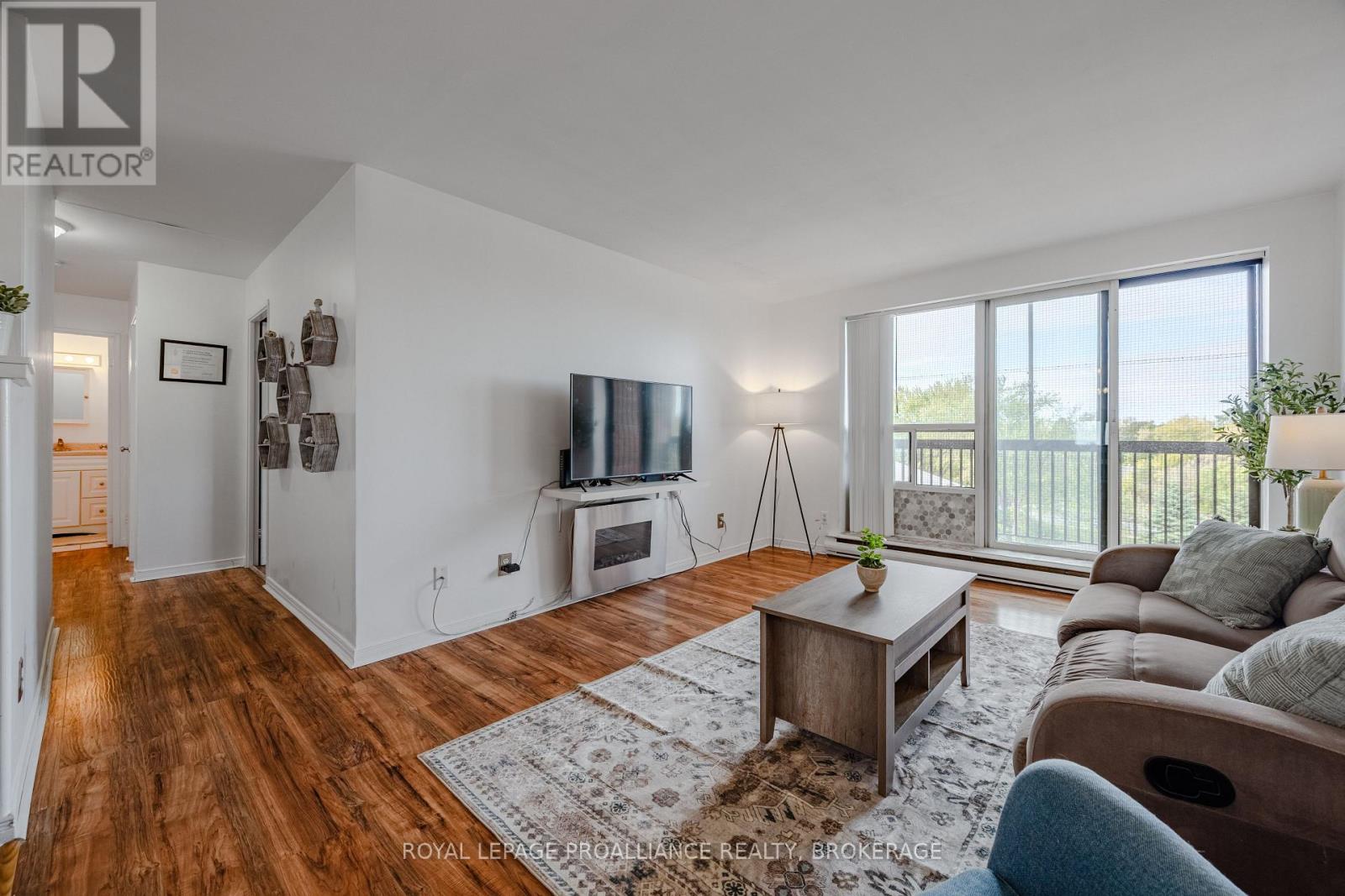 510 - 17 Eldon Hall Place, Kingston, Ontario  K7M 7H5 - Photo 15 - X12651882