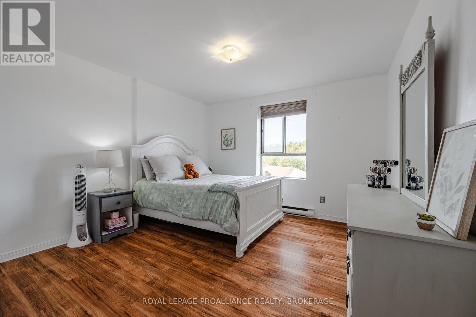 510 - 17 Eldon Hall Place, Kingston, Ontario  K7M 7H5 - Photo 18 - X12651882