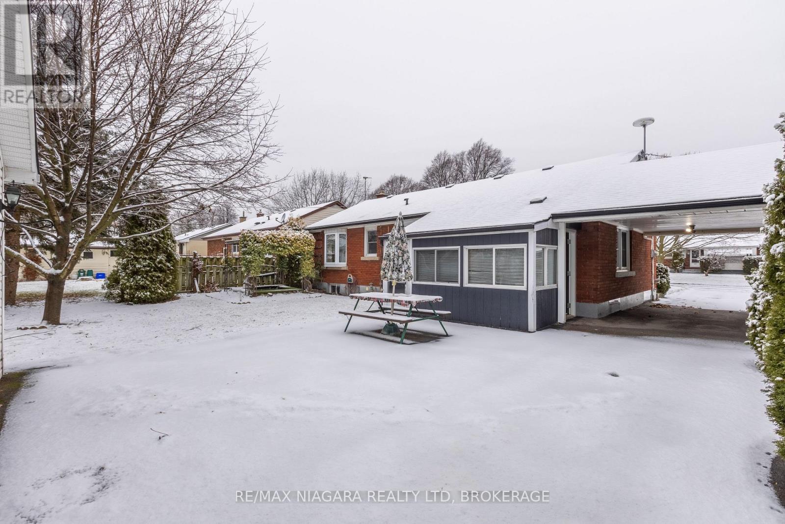 57 Lindel Crescent, Welland, Ontario  L3C 3S2 - Photo 6 - X12651842