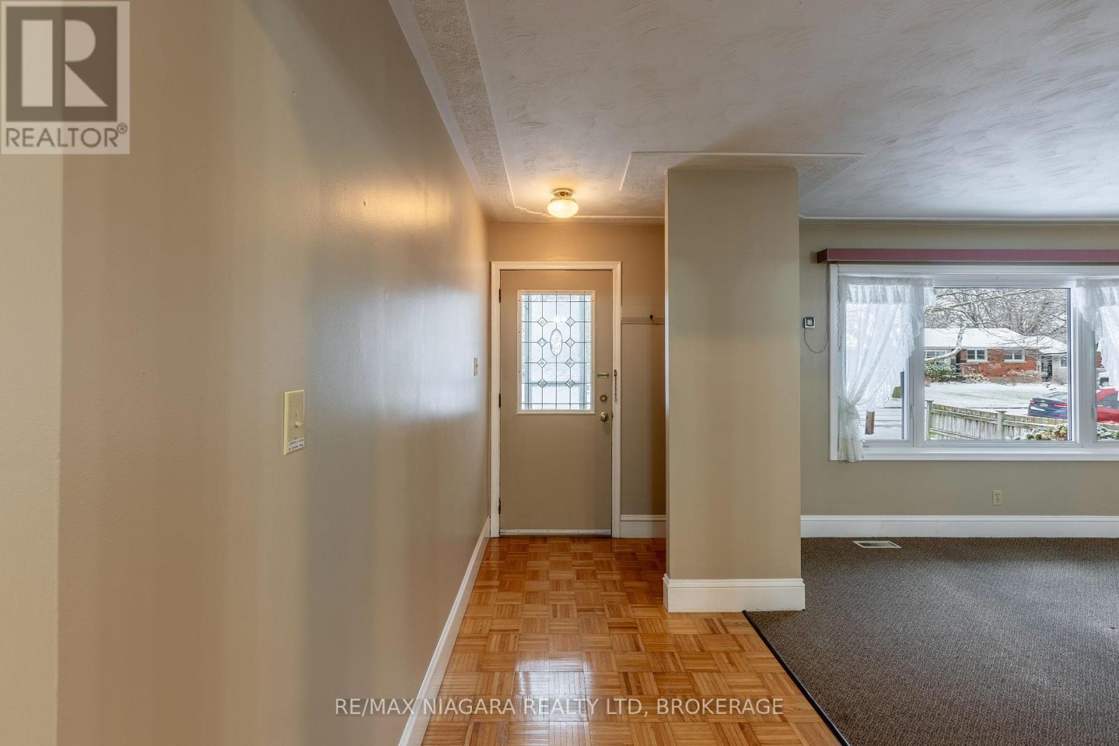 57 Lindel Crescent, Welland, Ontario  L3C 3S2 - Photo 8 - X12651842