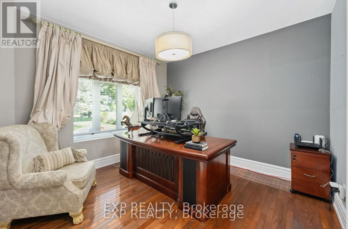 47 Brule Trail, King, Ontario  L7B 0C7 - Photo 7 - N12477661