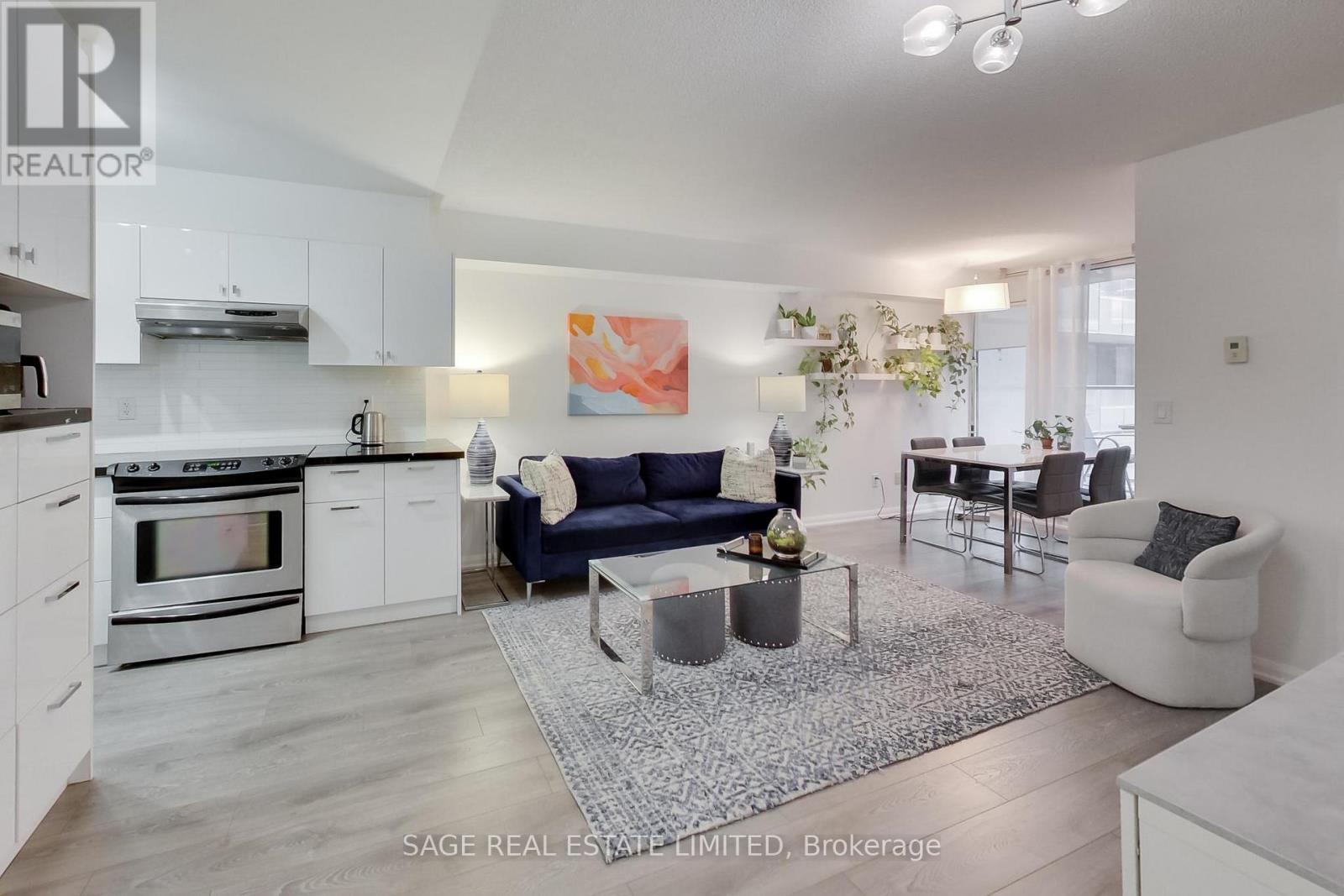 538 - 111 ELIZABETH STREET, Toronto, Ontario