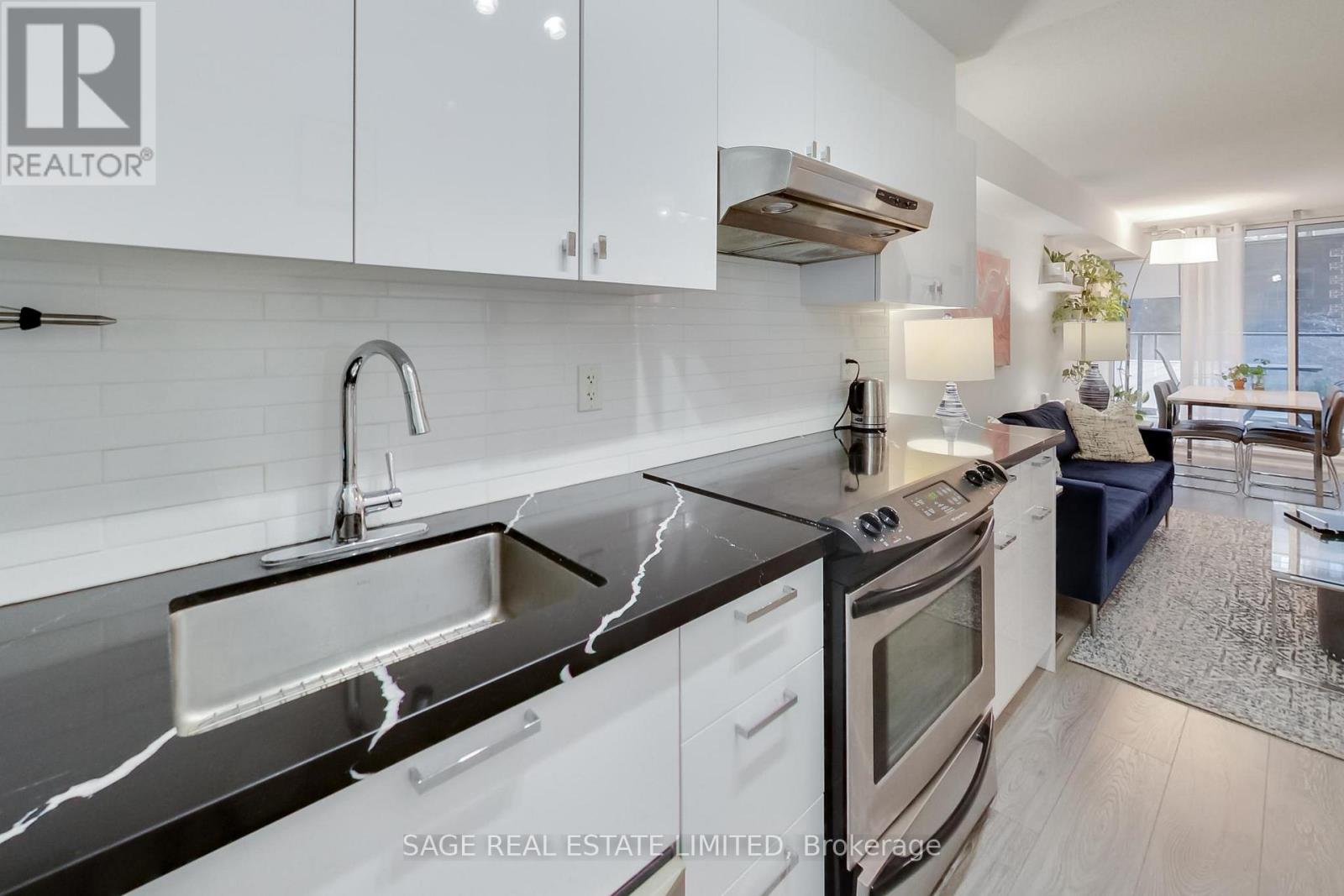 538 - 111 Elizabeth Street, Toronto, Ontario  M5G 1P7 - Photo 13 - C12651808
