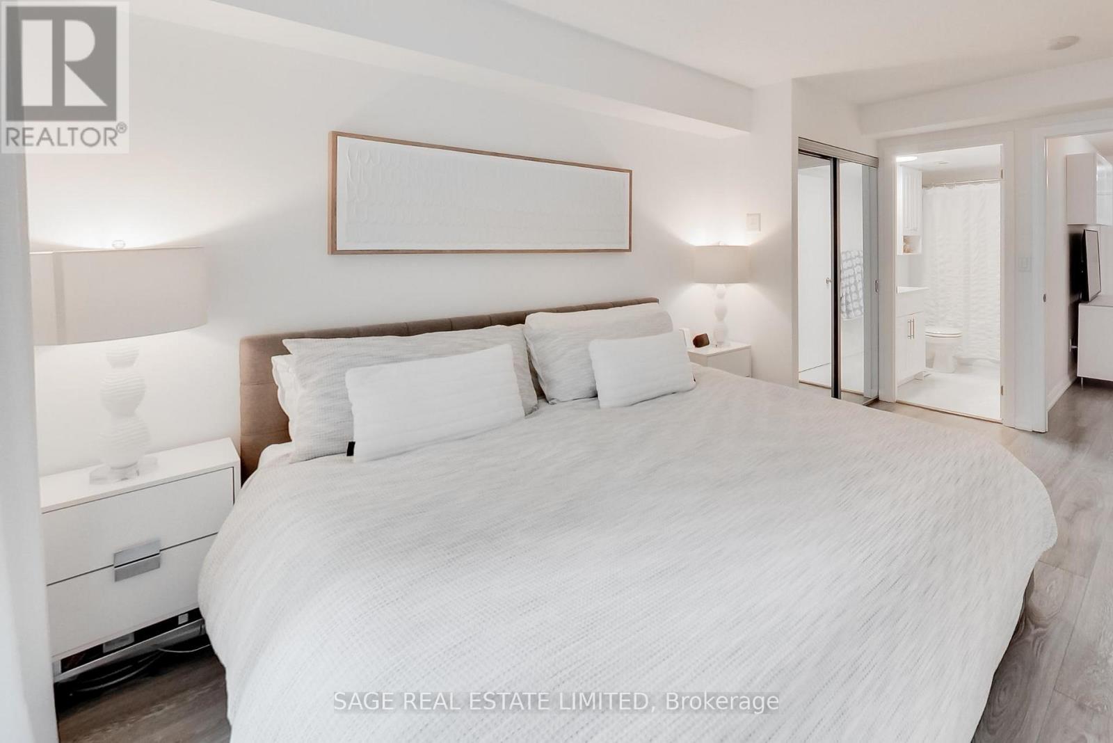 538 - 111 Elizabeth Street, Toronto, Ontario  M5G 1P7 - Photo 24 - C12651808