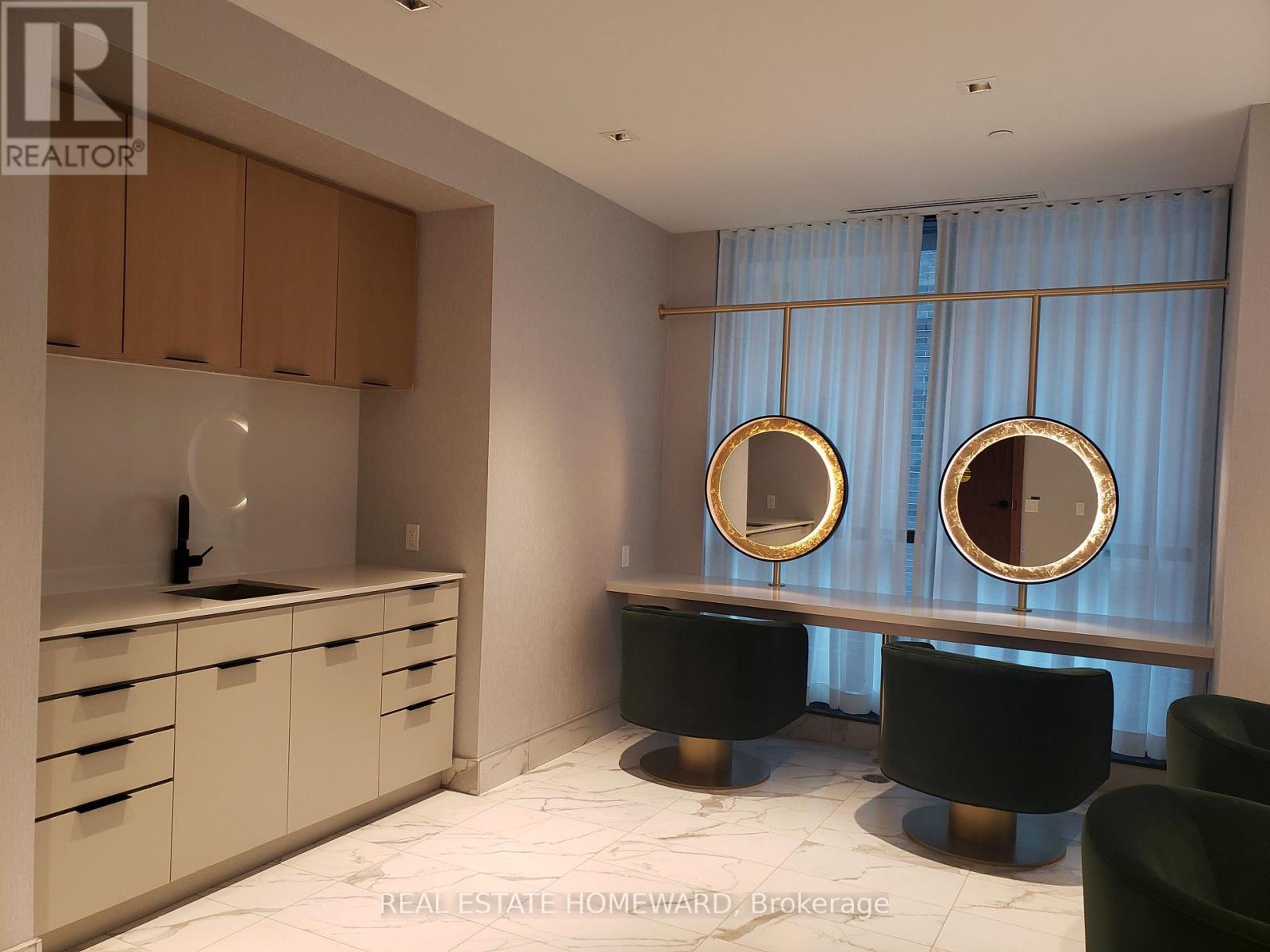 2903 - 327 King Street W, Toronto, Ontario  M5V 0W7 - Photo 5 - C12651820