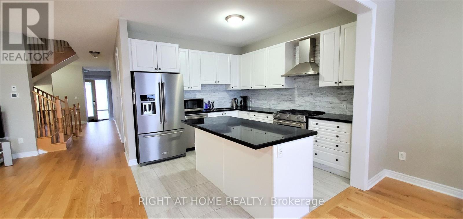 1201 Cactus Crescent, Pickering, Ontario  L1X 0G8 - Photo 2 - E12651892