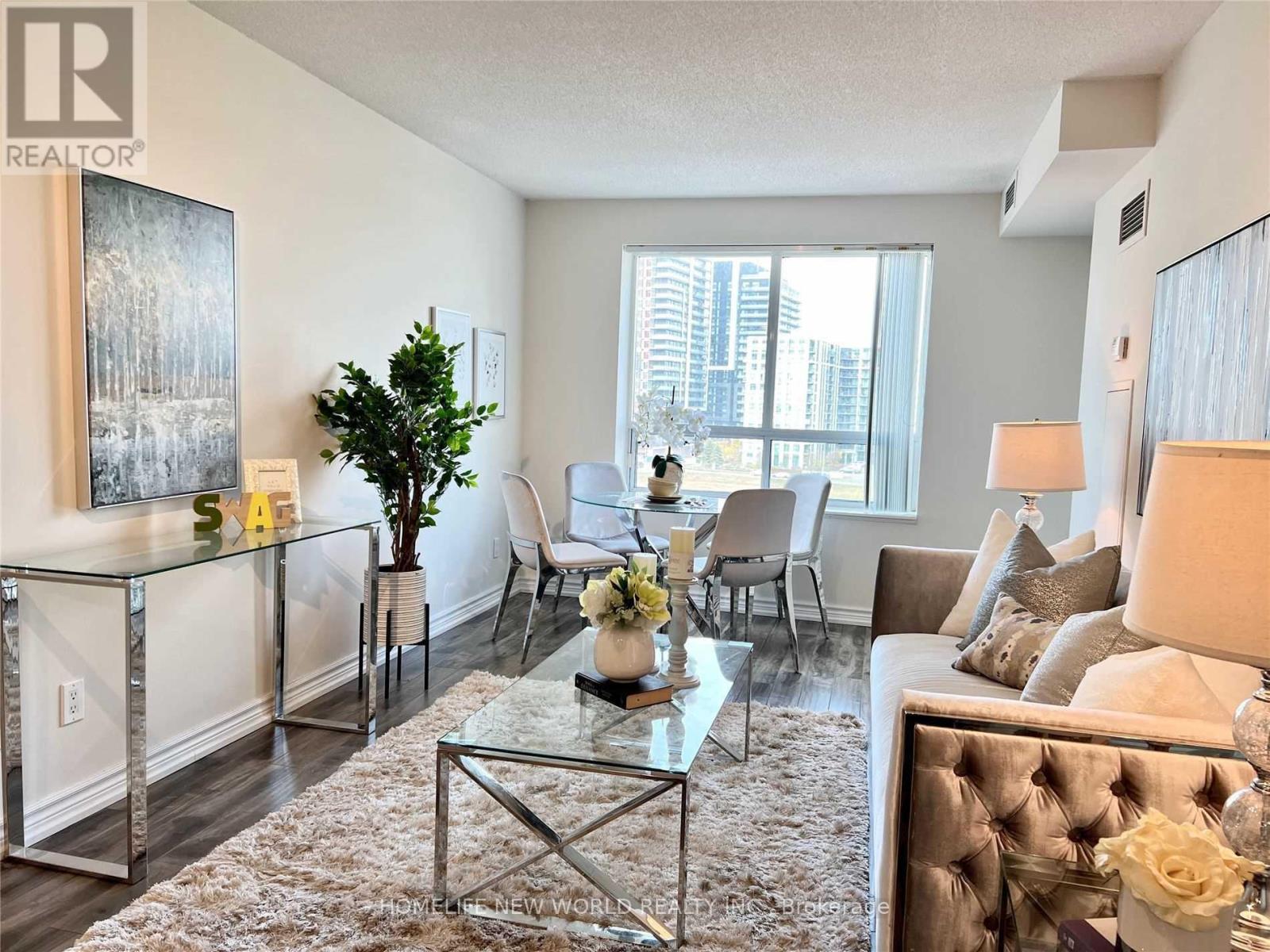 713 - 23 Oneida Crescent, Richmond Hill, Ontario  L4B 0A2 - Photo 3 - N12651874