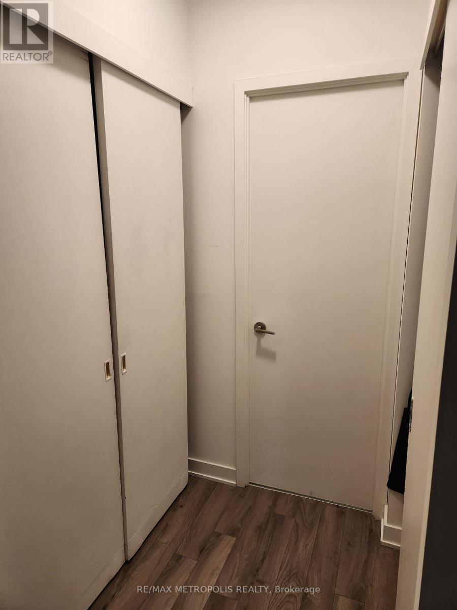 3405 - 110 Charles Street E, Toronto, Ontario  M5Y 1T4 - Photo 8 - C12641988