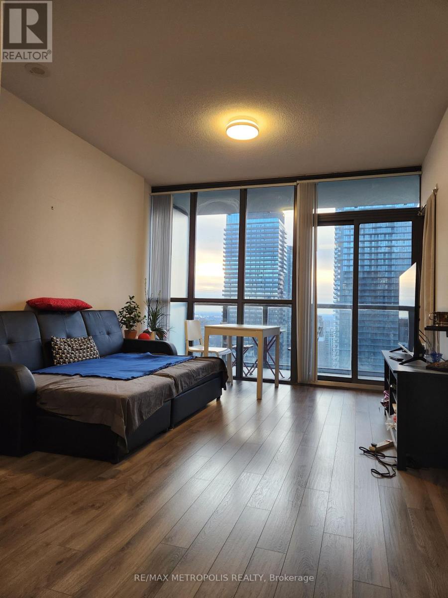 3405 - 110 Charles Street E, Toronto, Ontario  M5Y 1T4 - Photo 2 - C12641988