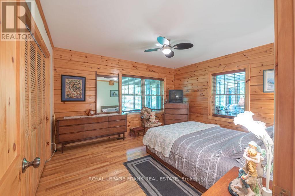 120 Sugarbush Crescent, Trent Lakes, Ontario  K0L 1J0 - Photo 16 - X12439377