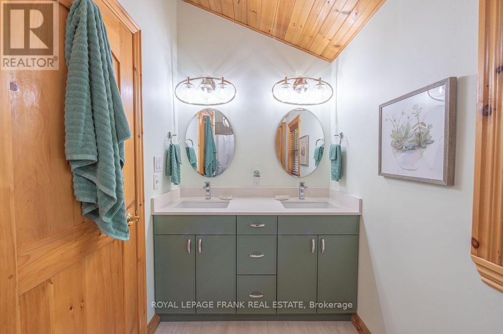 120 Sugarbush Crescent, Trent Lakes, Ontario  K0L 1J0 - Photo 30 - X12439377