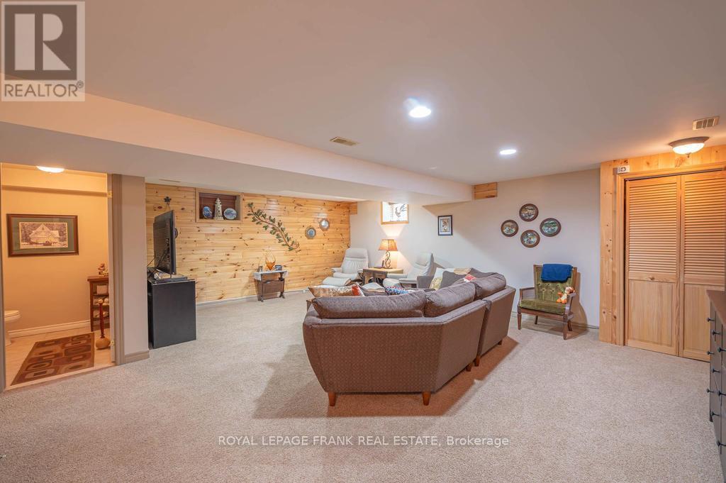 120 Sugarbush Crescent, Trent Lakes, Ontario  K0L 1J0 - Photo 31 - X12439377