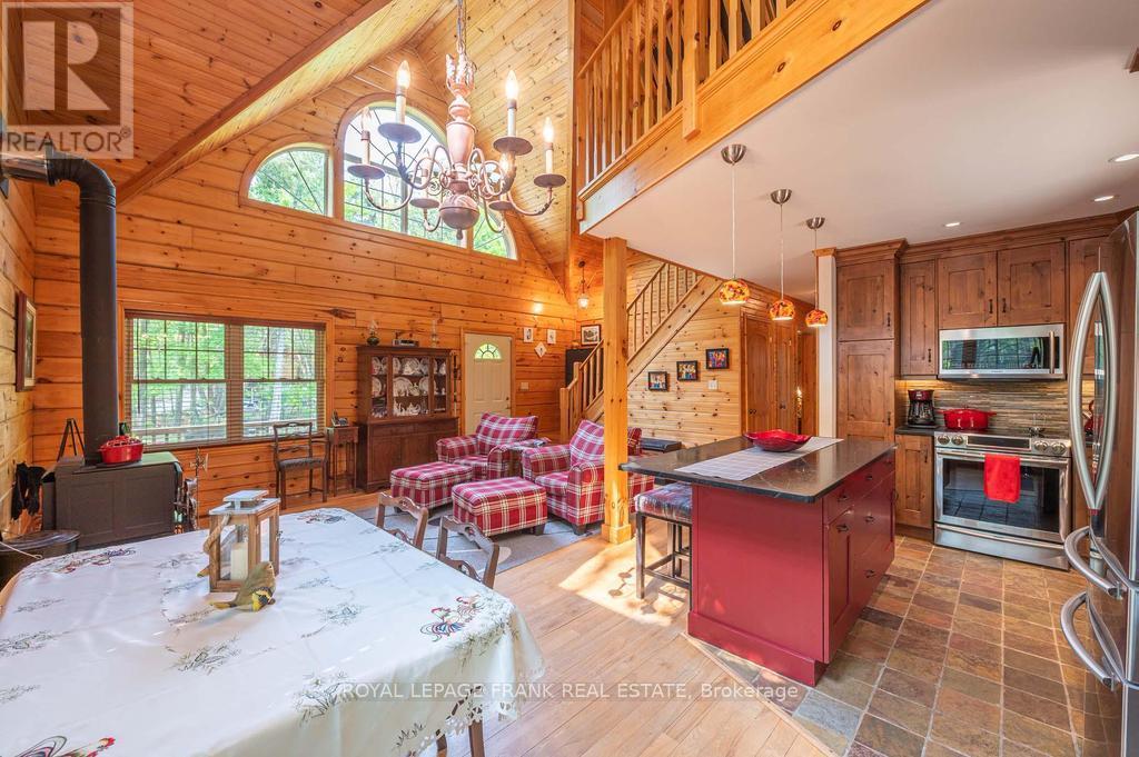 120 Sugarbush Crescent, Trent Lakes, Ontario  K0L 1J0 - Photo 9 - X12439377