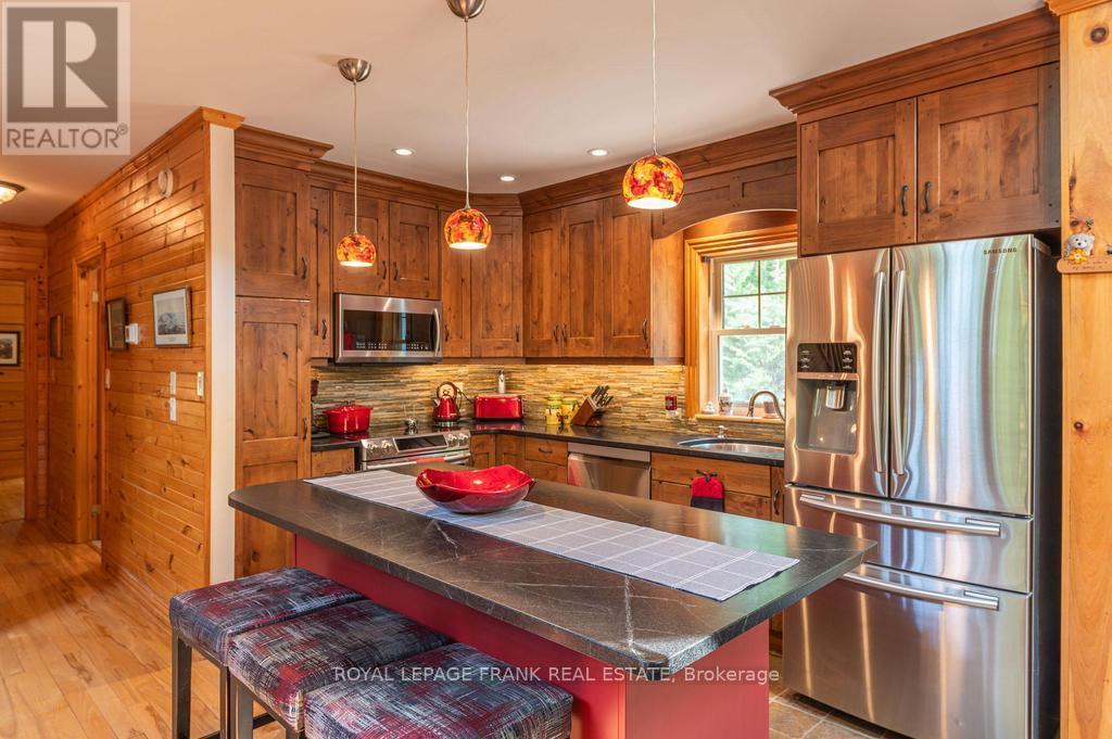 120 Sugarbush Crescent, Trent Lakes, Ontario  K0L 1J0 - Photo 7 - X12439377