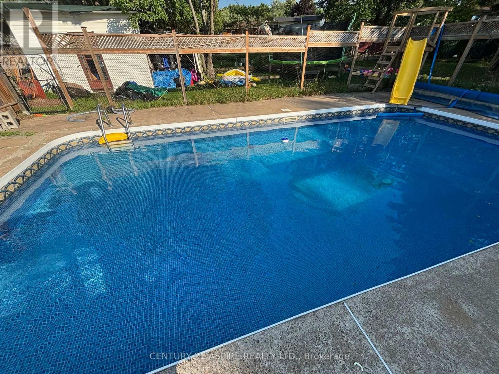 9 James Street, Petawawa, Ontario  K8H 3B4 - Photo 10 - X12642430