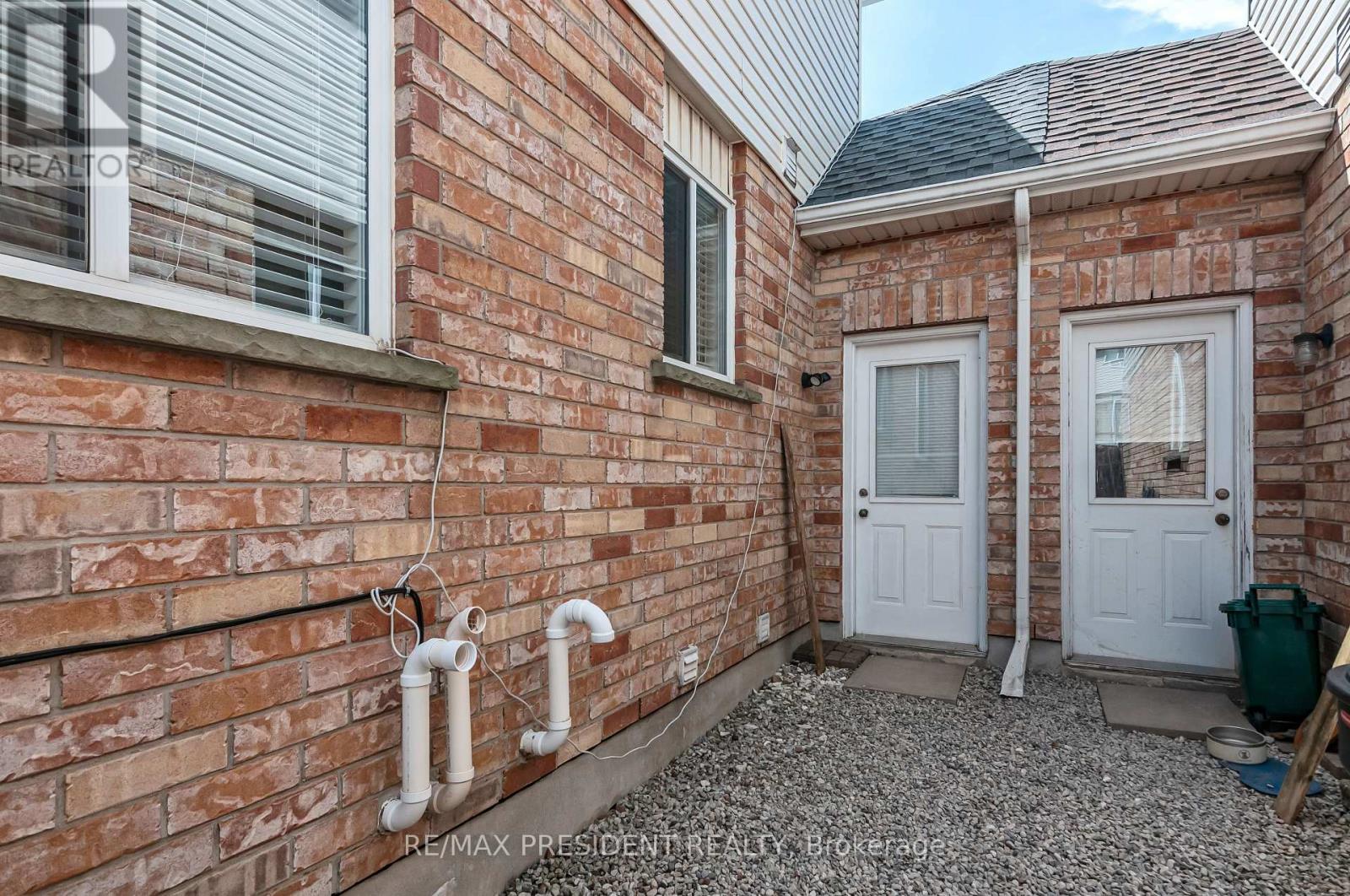 31 Chester Drive N, Cambridge, Ontario  N1T 2C4 - Photo 38 - X12435732