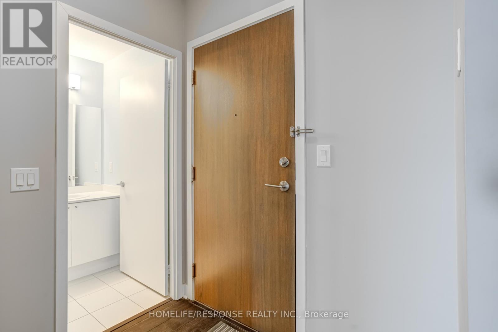 305 - 3985 Grand Park Drive, Mississauga, Ontario  L5B 0H8 - Photo 2 - W12651812