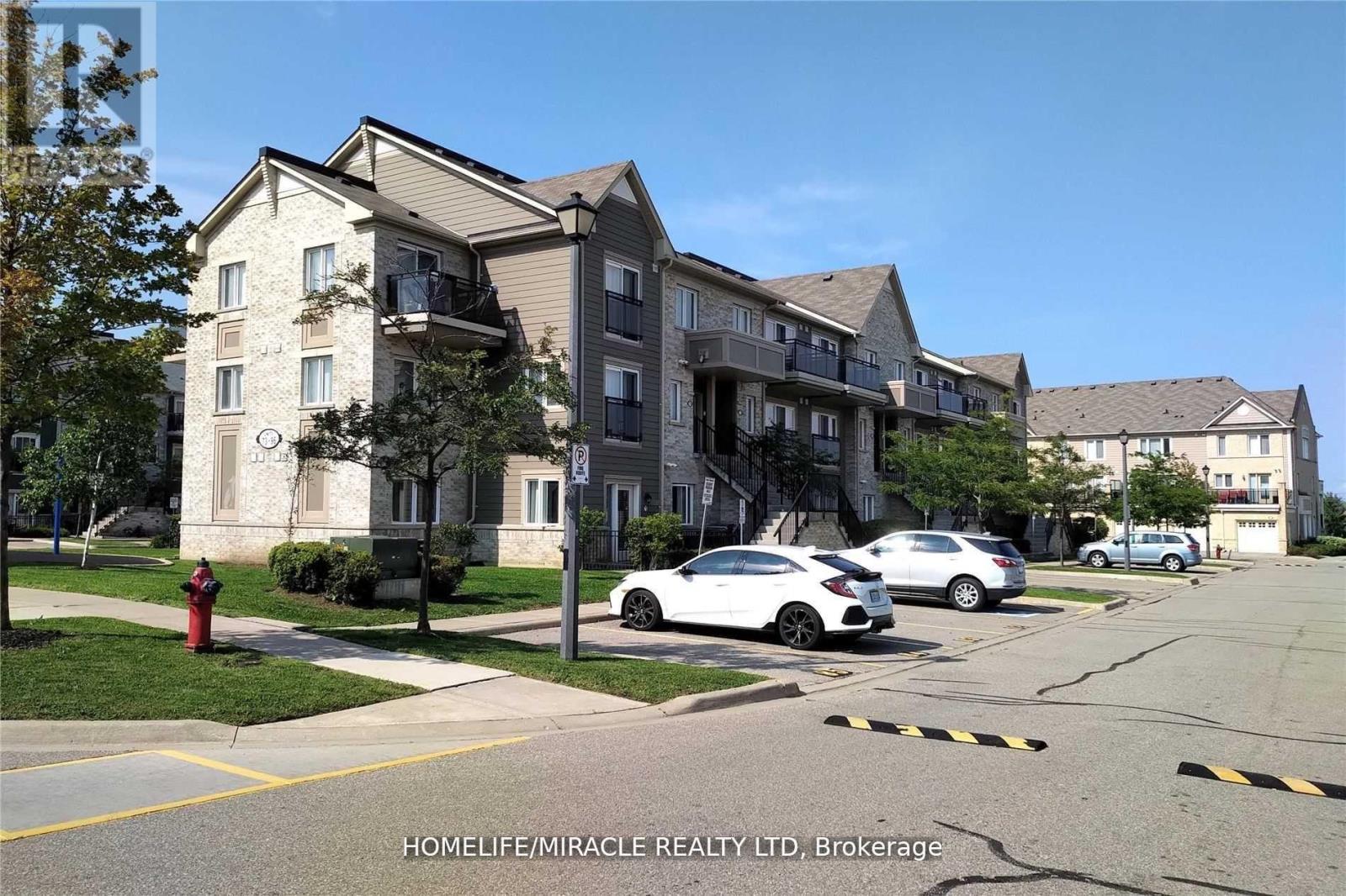 76 - 60 FAIRWOOD CIRCLE, Brampton, Ontario