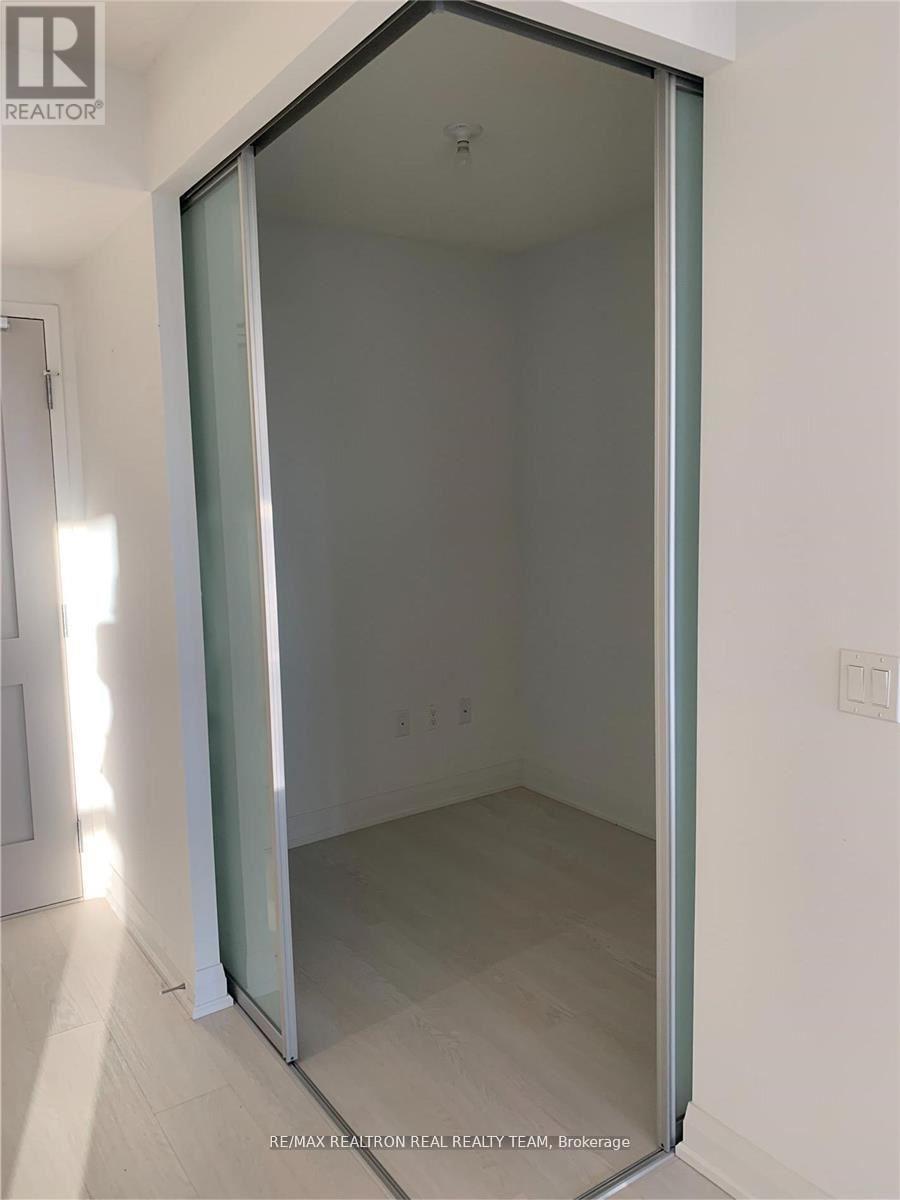 502 - 10 Gibbs Road, Toronto, Ontario  M9B 0E3 - Photo 12 - W12651830